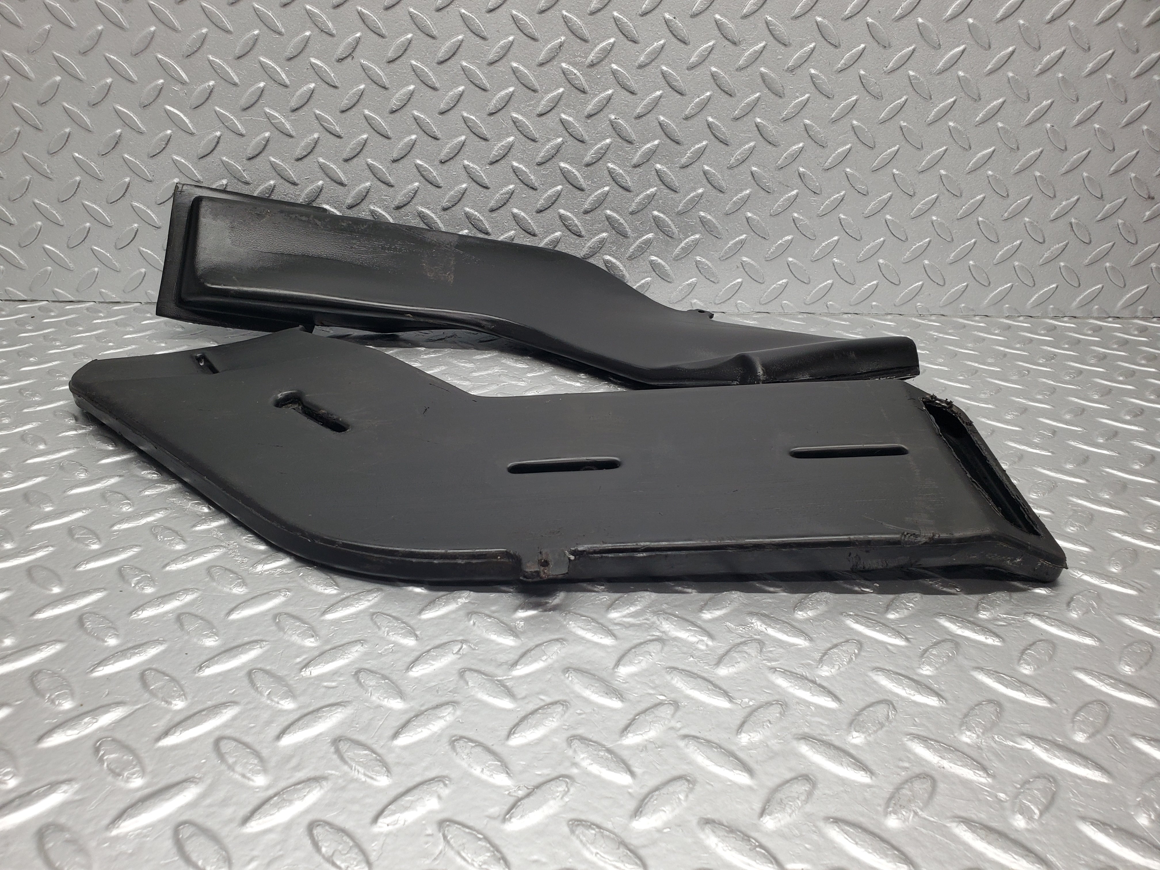 1210 Mercedes-Benz W108 280SE Heater Air Duct Vent Right Side 1088310446