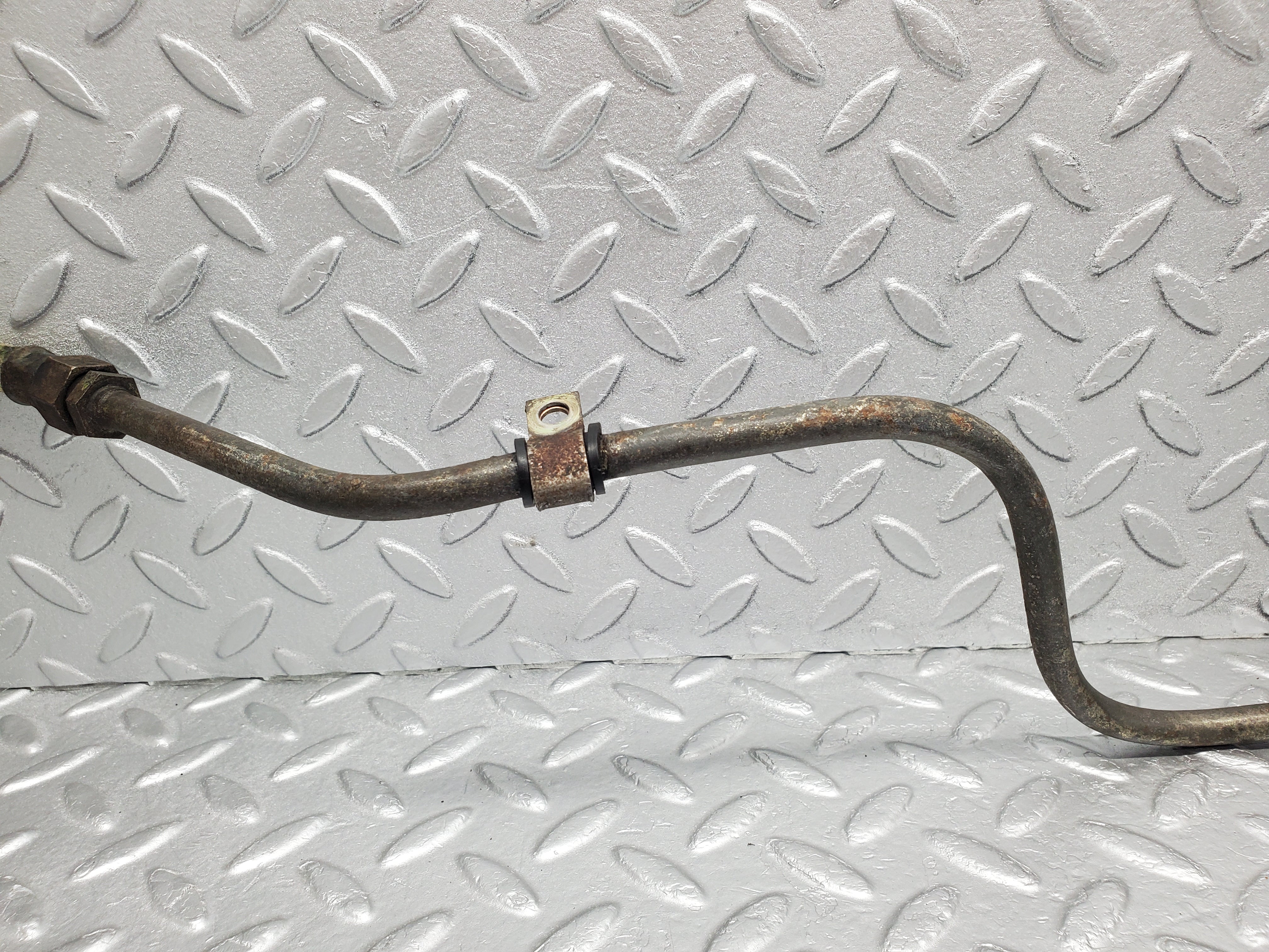 1118 Mercedes-Benz W123 240D Gearbox Oil Hose Pipe