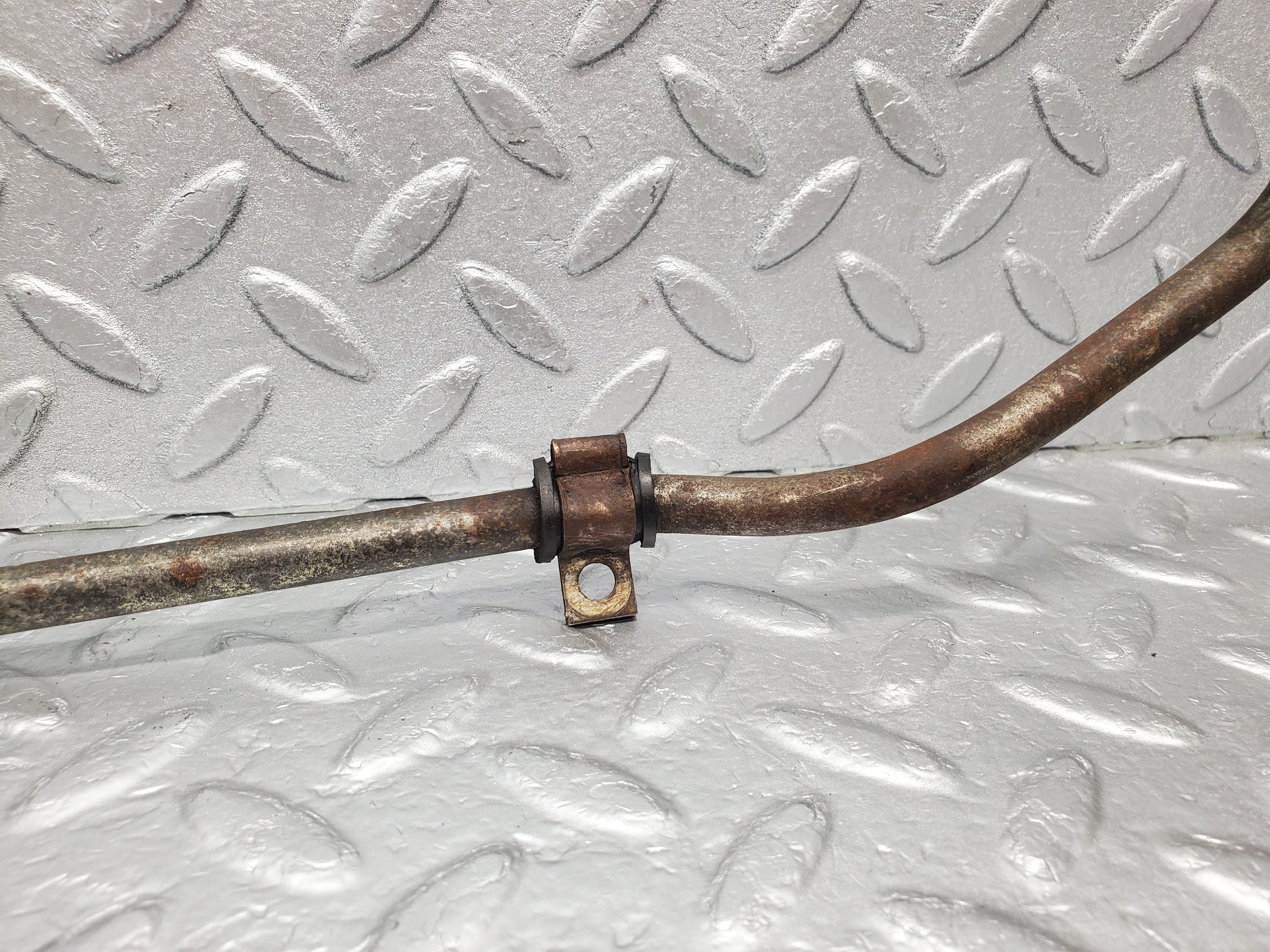 1118 Mercedes-Benz W123 240D Gearbox Oil Hose Pipe