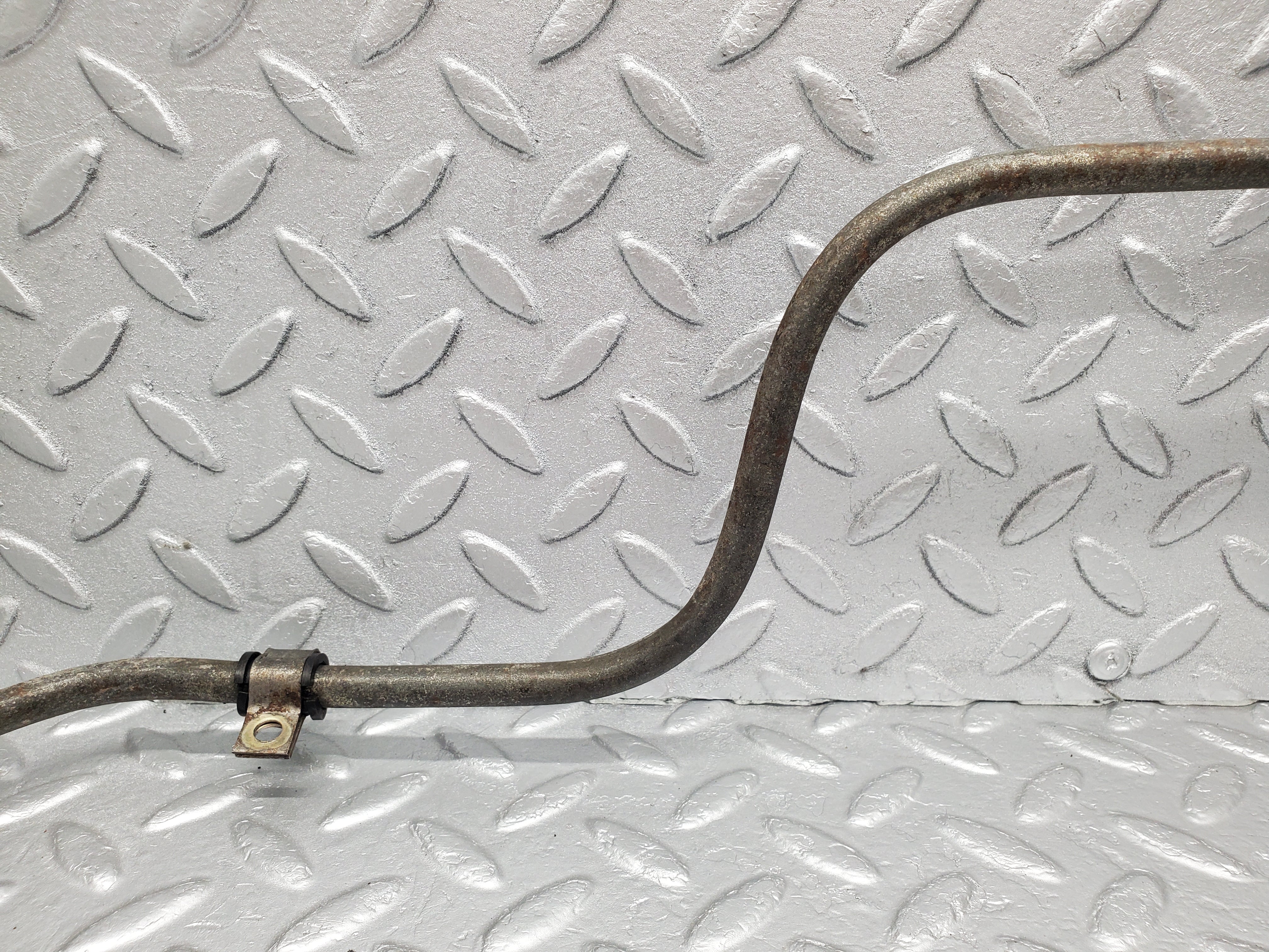 1118 Mercedes-Benz W123 240D Gearbox Oil Hose Pipe