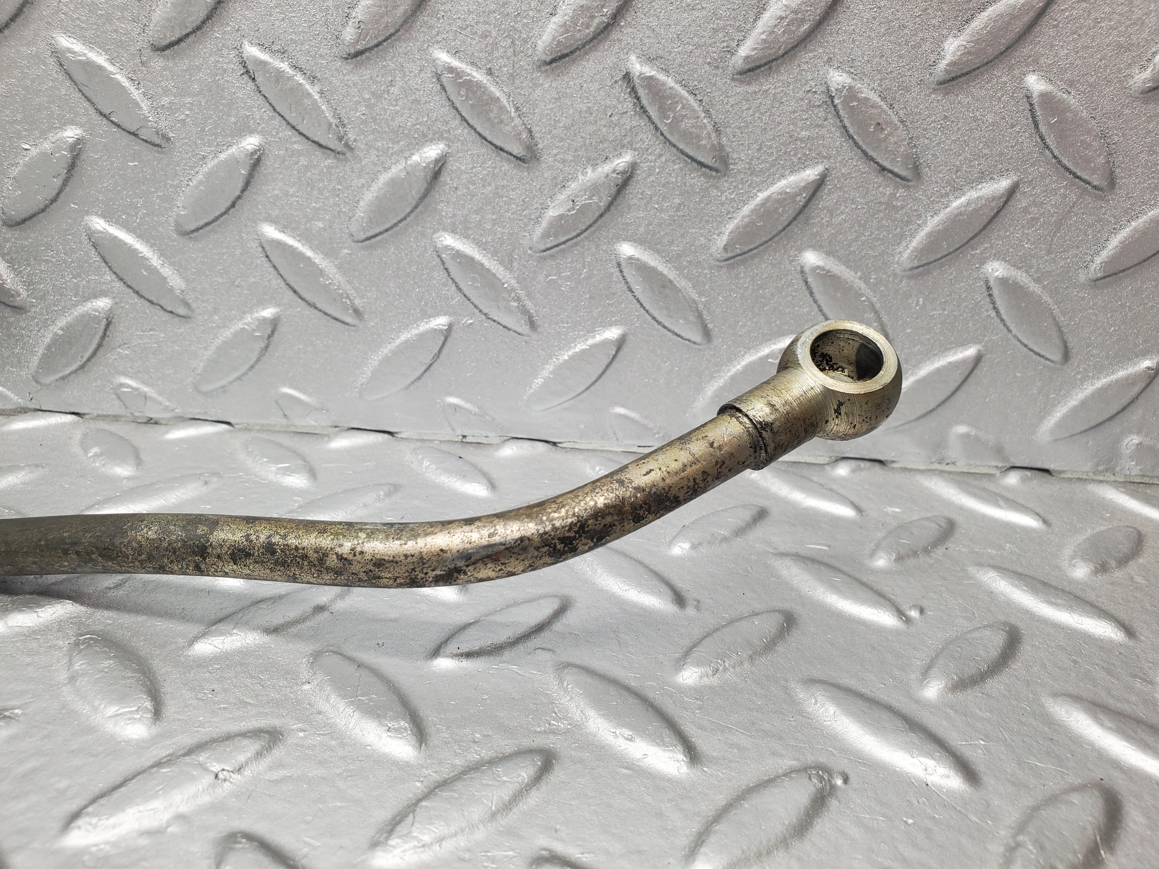 1118 Mercedes-Benz W123 240D Gearbox Oil Hose Pipe