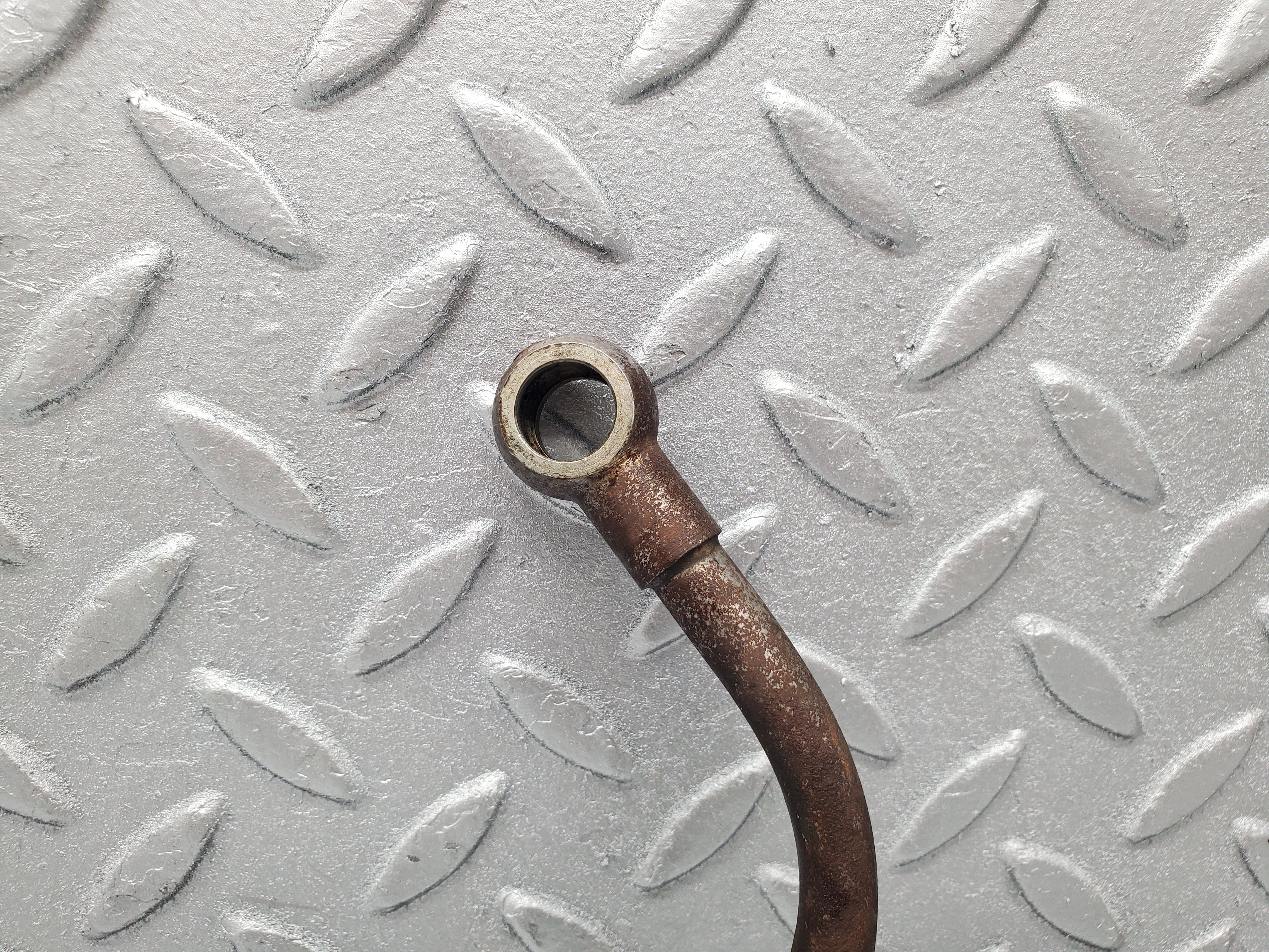 1129 Mercedes-Benz C107 350SLC Coupe Oil Hose Pipe