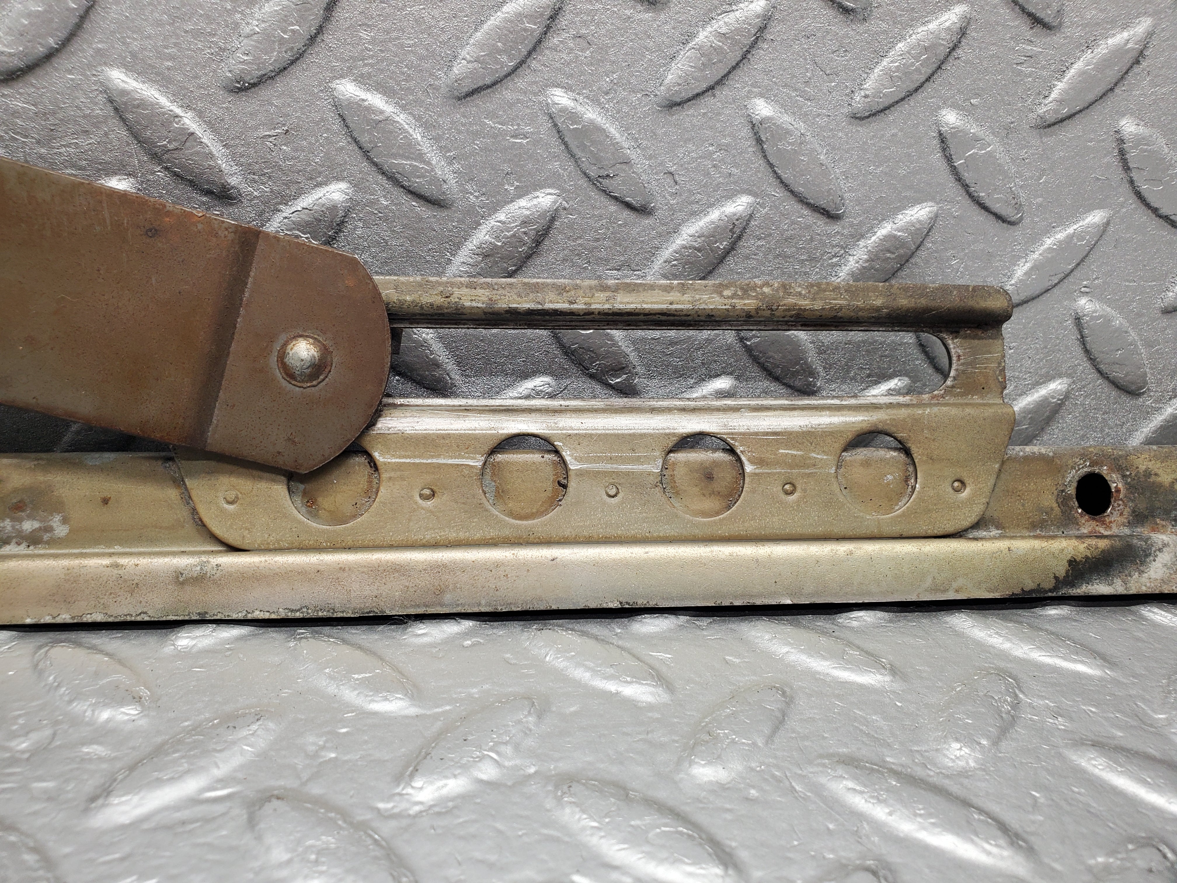 1177 Mercedes-Benz W108 280SE Rear Left Manual Window Regulator