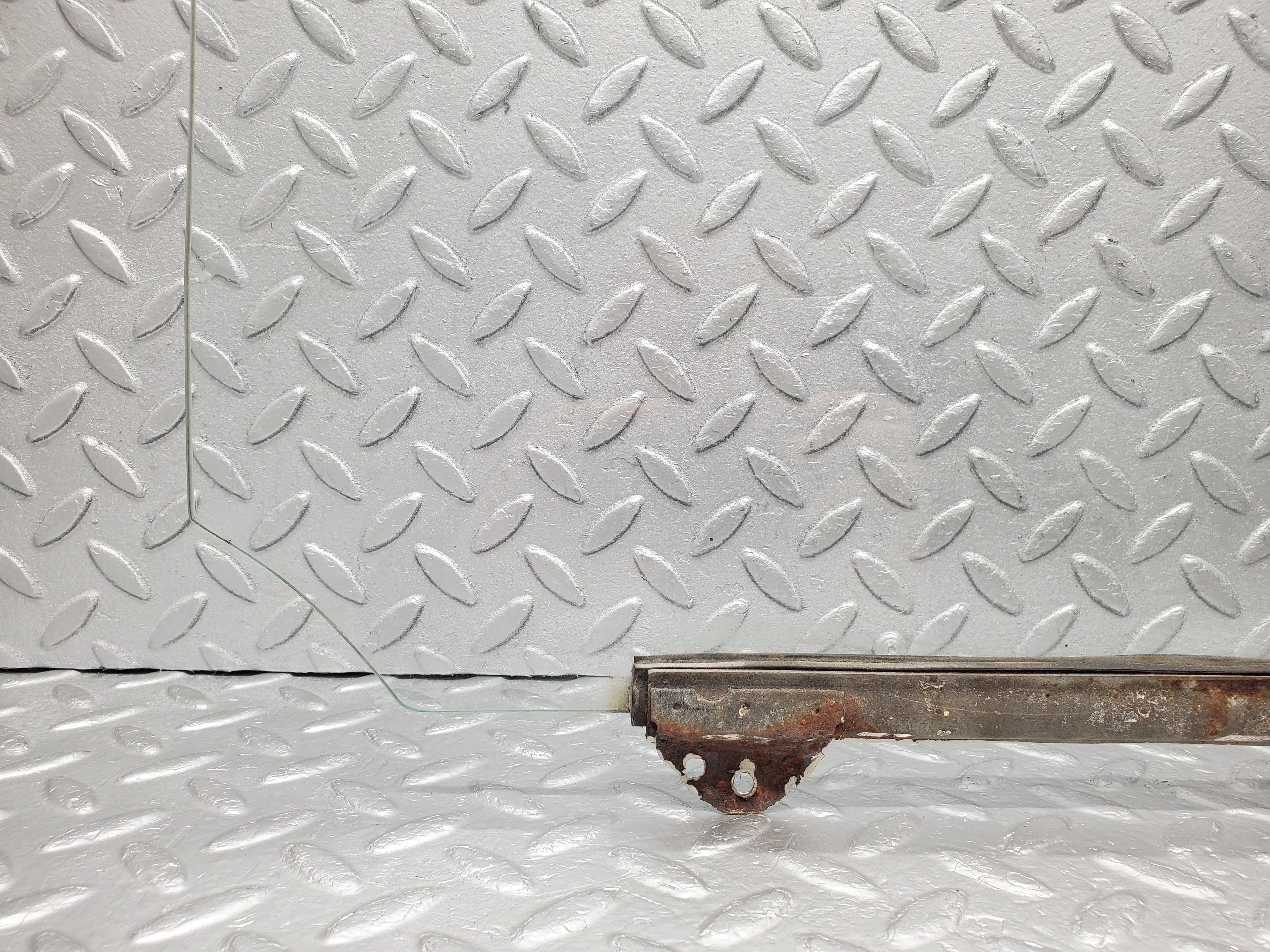 1230 Mercedes-Benz W108 280SE Door Window Glass Rear Left