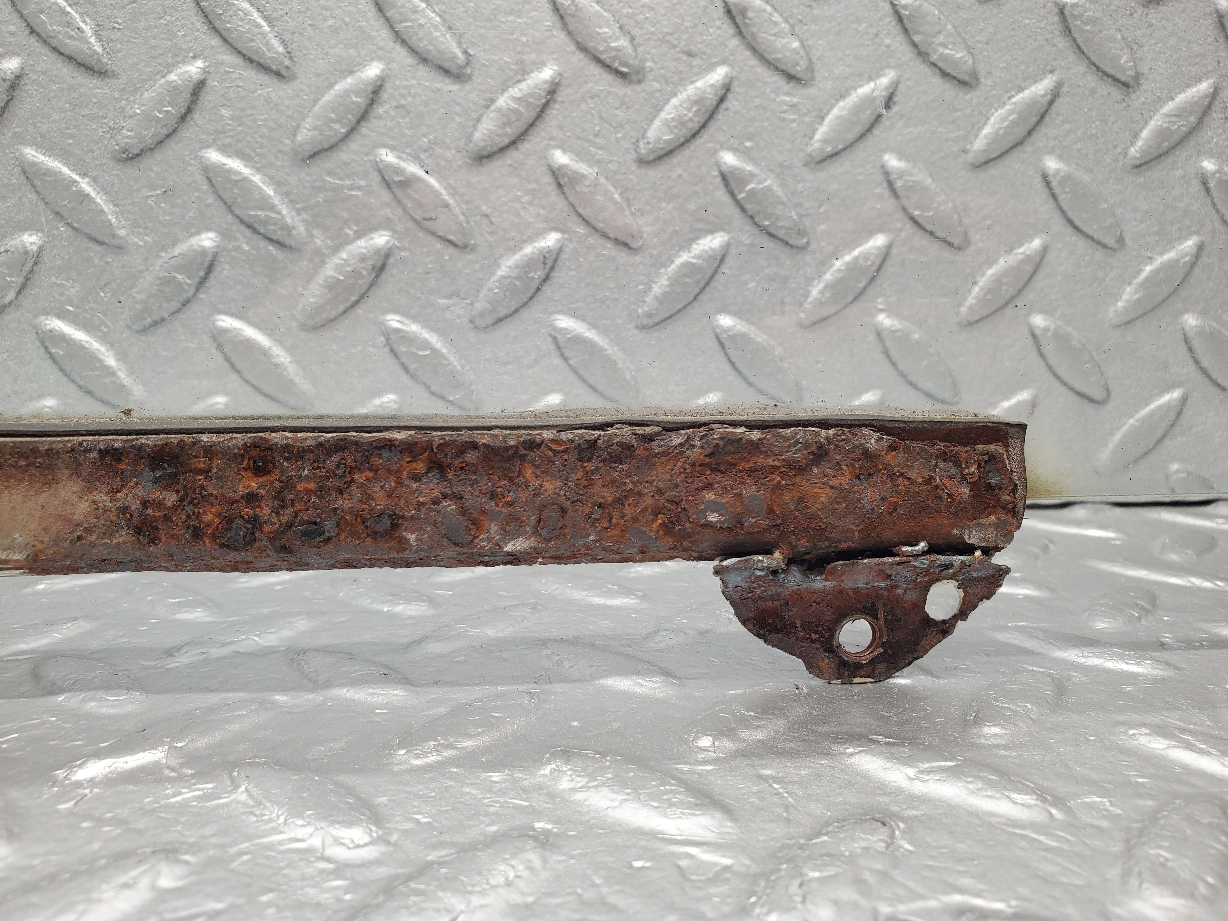 1230 Mercedes-Benz W108 280SE Door Window Glass Rear Left