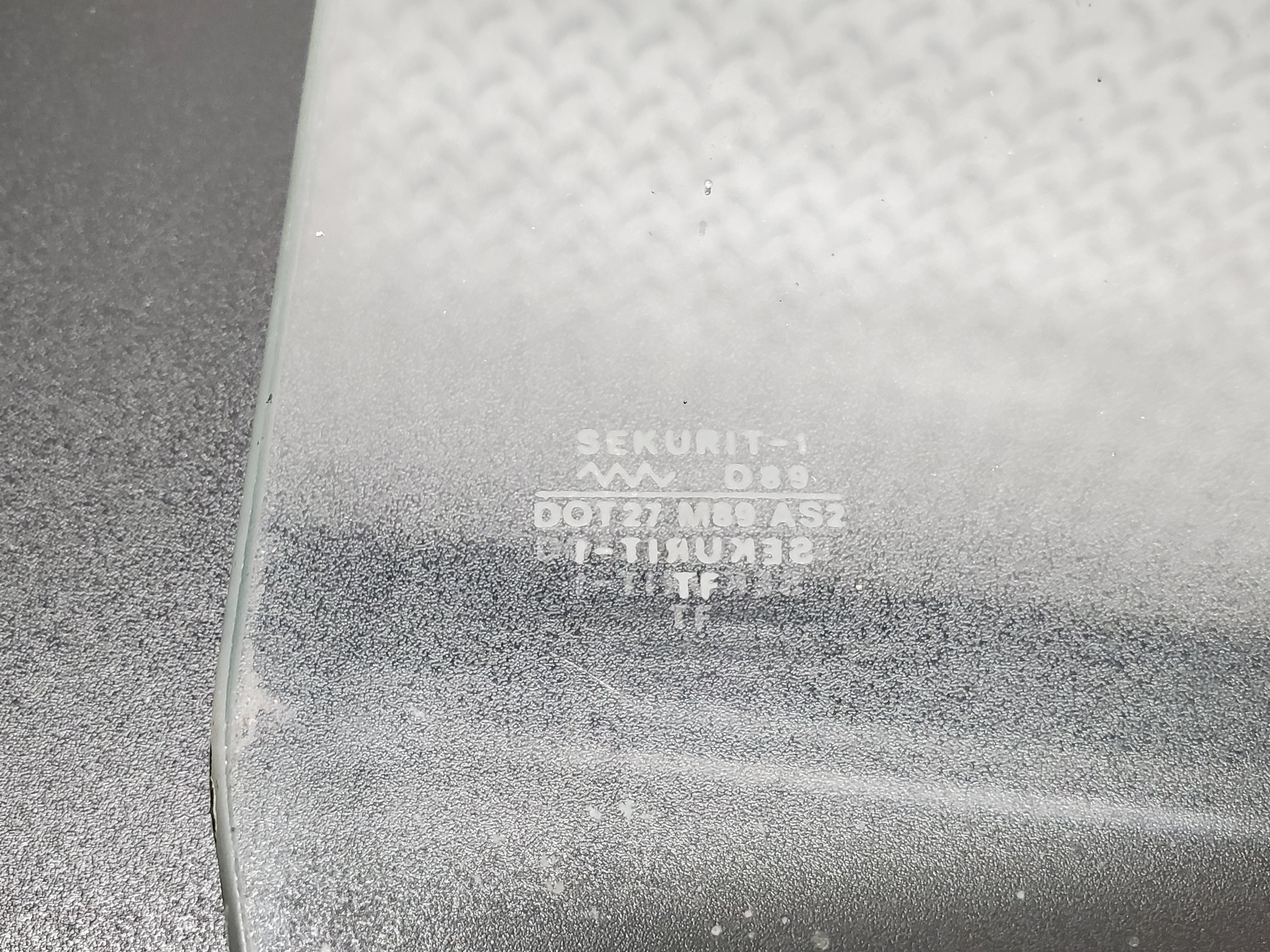 1230 Mercedes-Benz W108 280SE Door Window Glass Rear Left