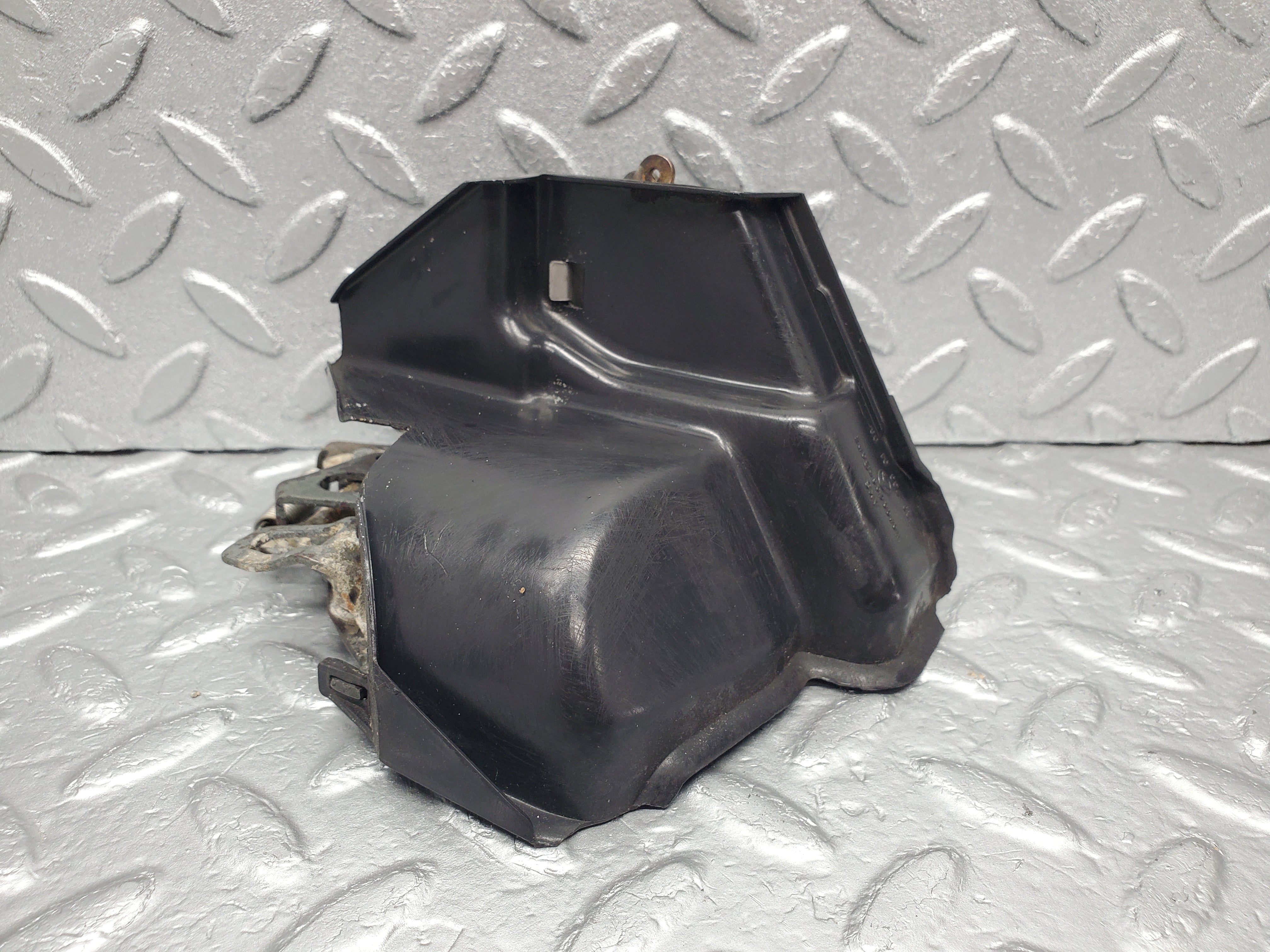 1283 Mercedes-Benz V123 240D LWB Door Lock Mechanism Rear Left 1237330108