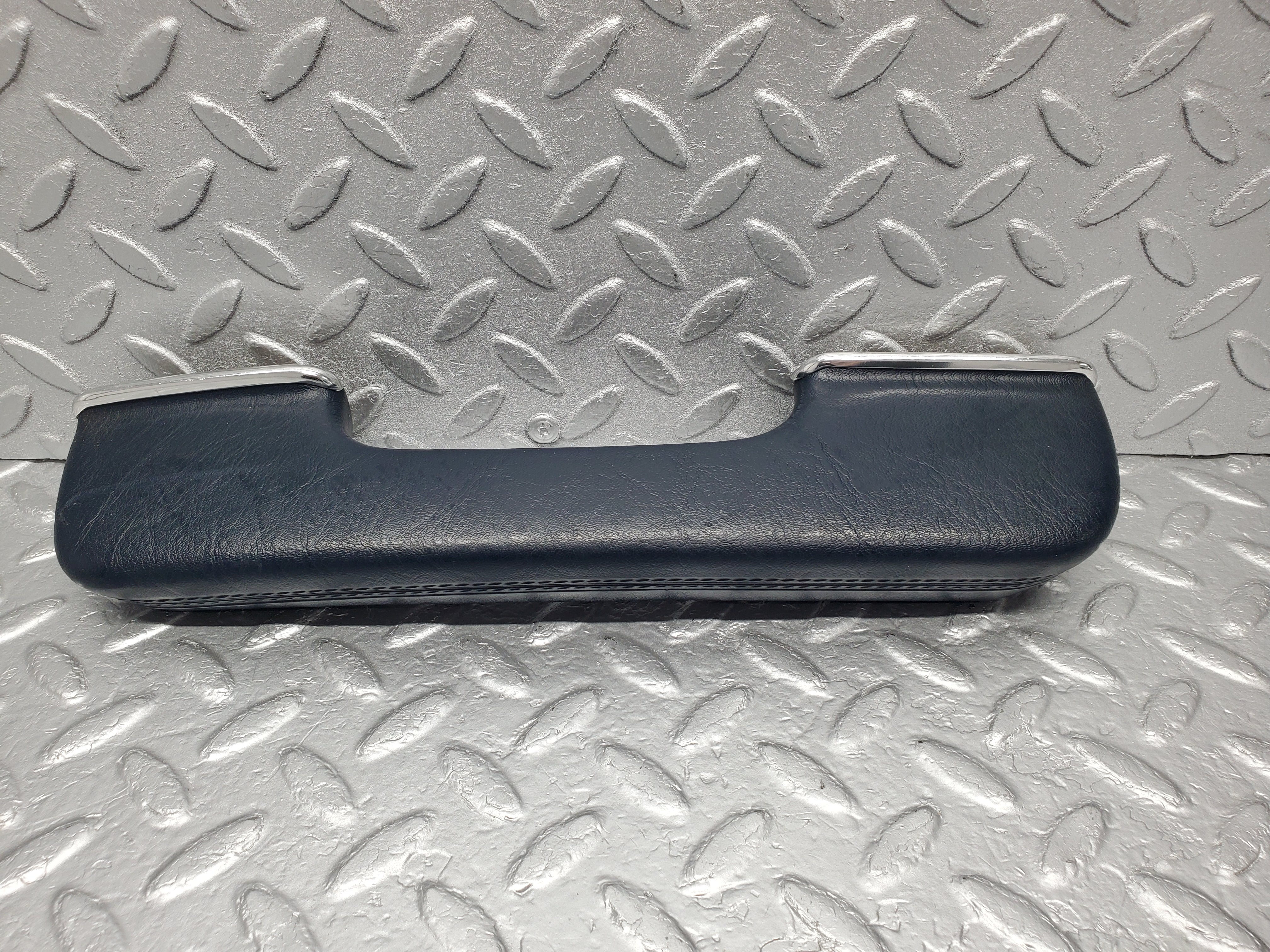 1290 Mercedes-Benz V123 240D Interior Door Handle Rear Right Blue 1239702001