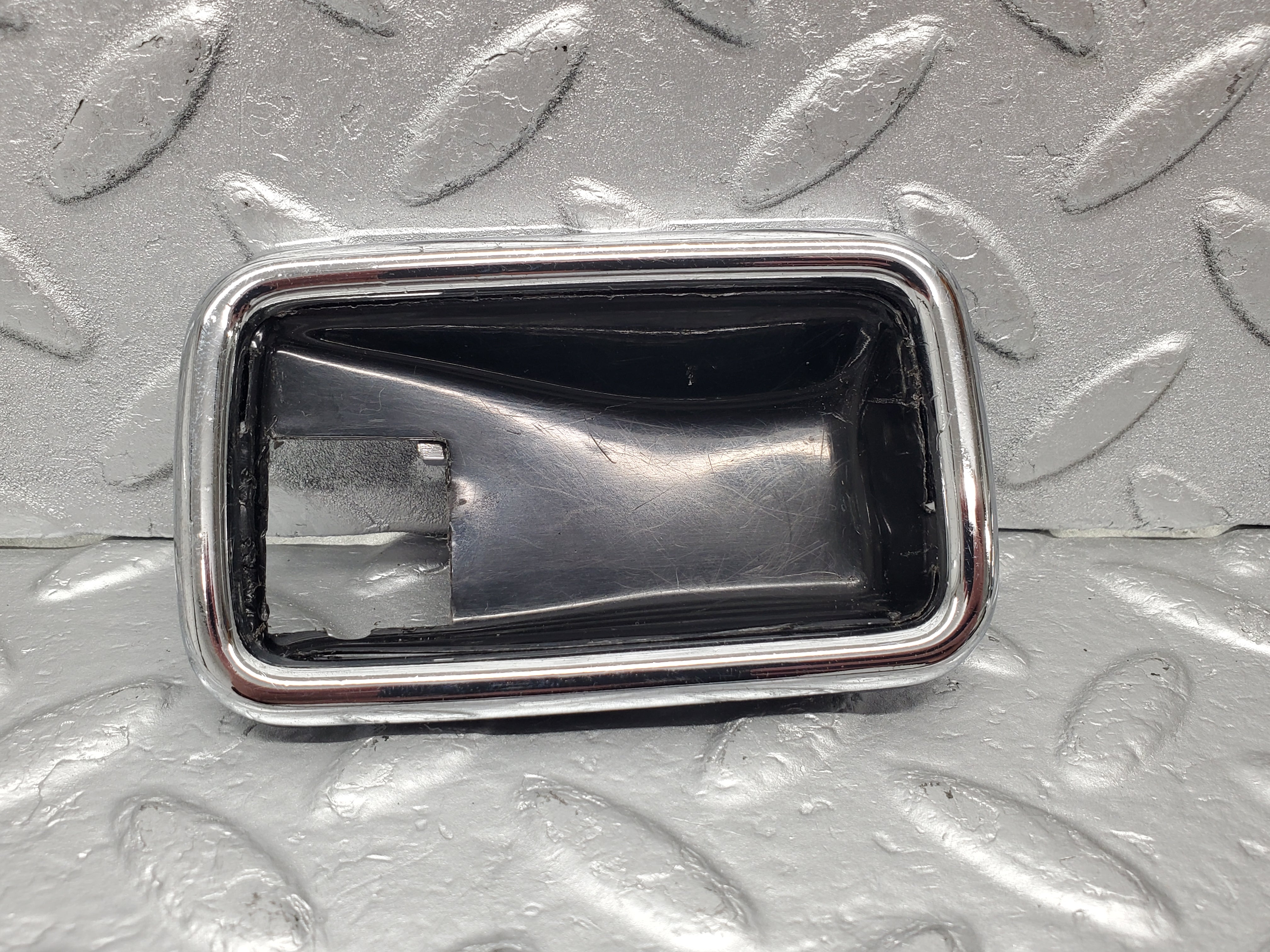 1307 Mercedes-Benz V123 240D Chrome Frame For Door Handle Left 1087660511