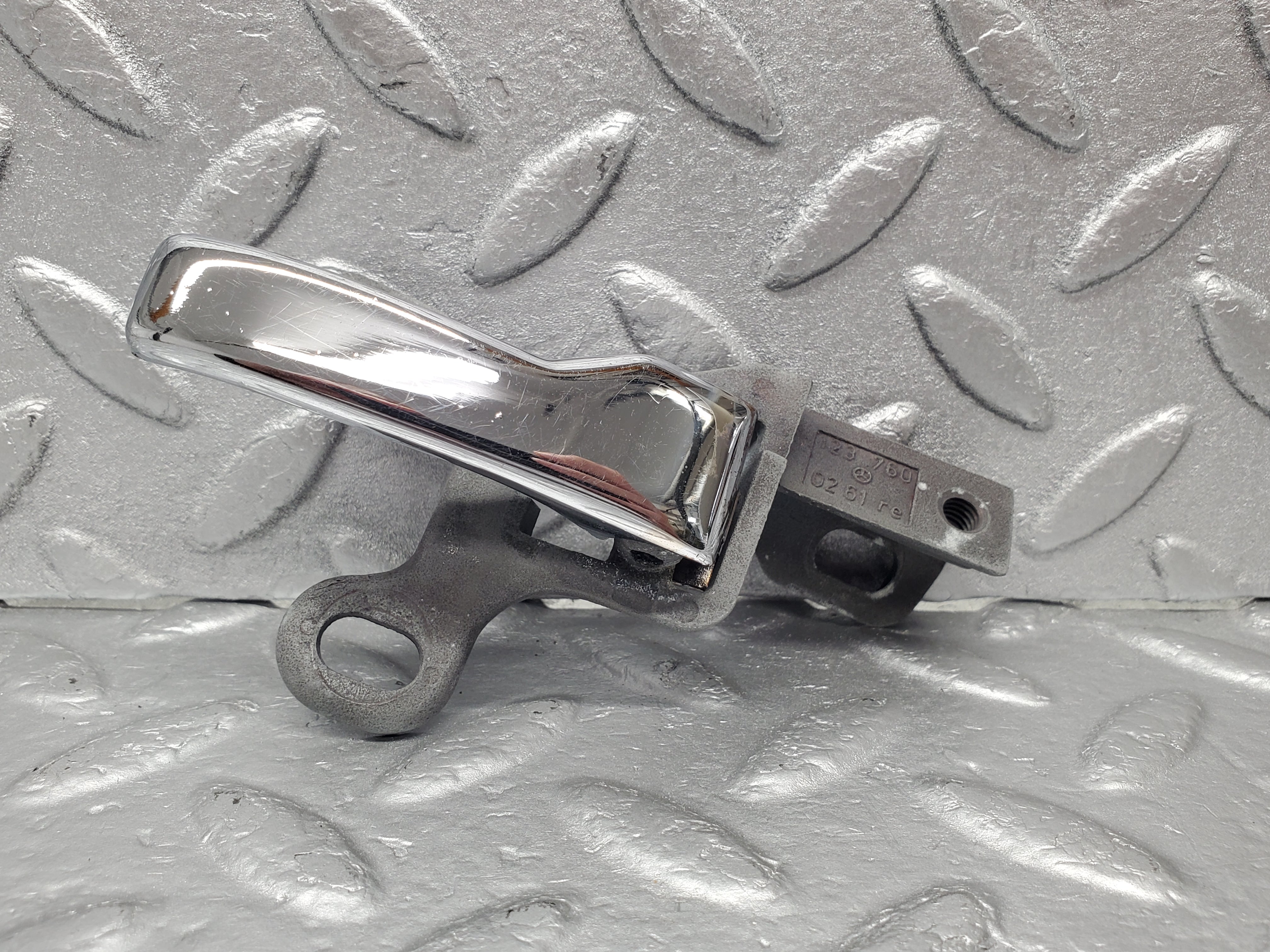 1315 Mercedes-Benz V123 240D Right Interior Door Handle 1237600261