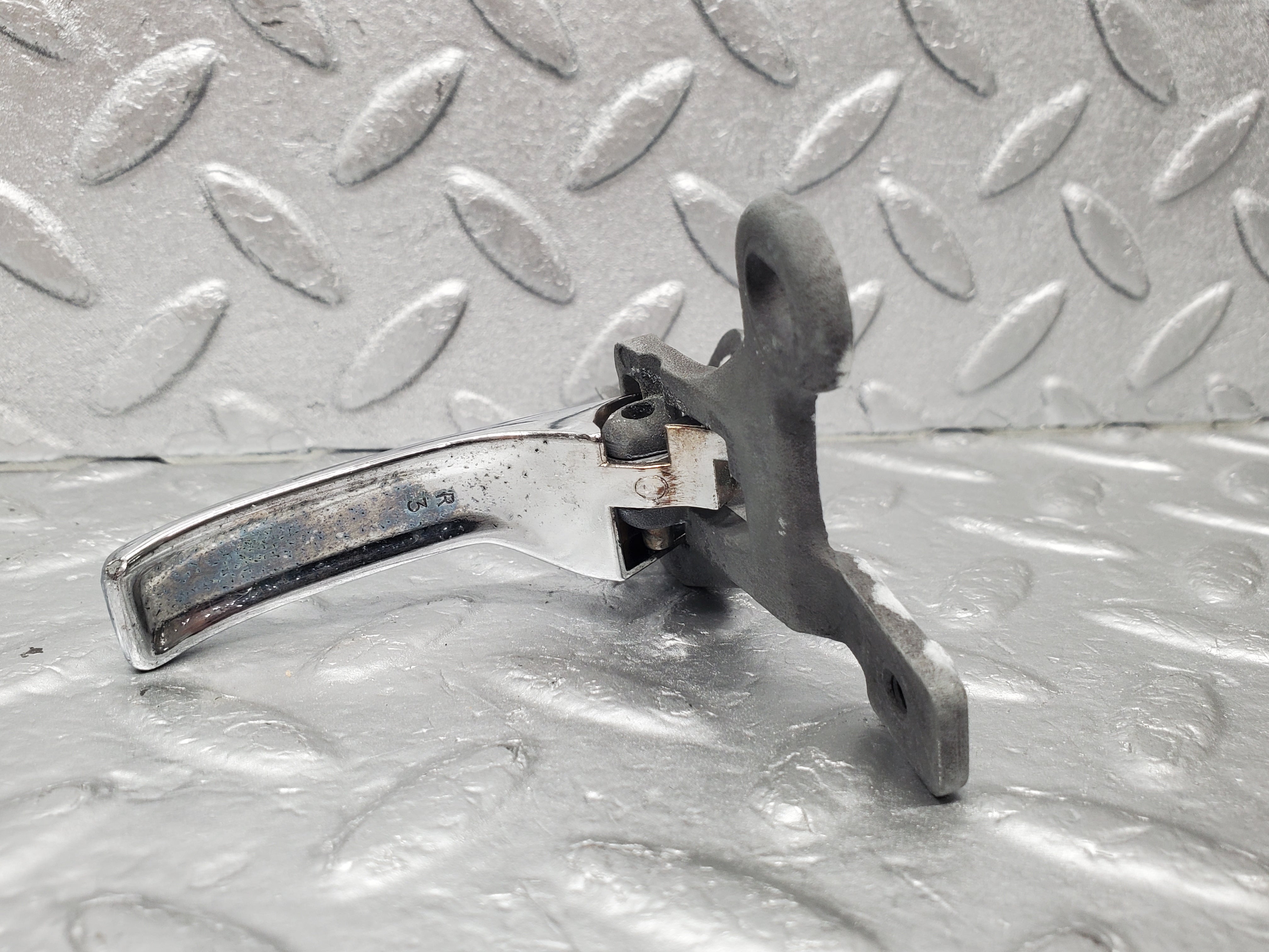 1315 Mercedes-Benz V123 240D Right Interior Door Handle 1237600261