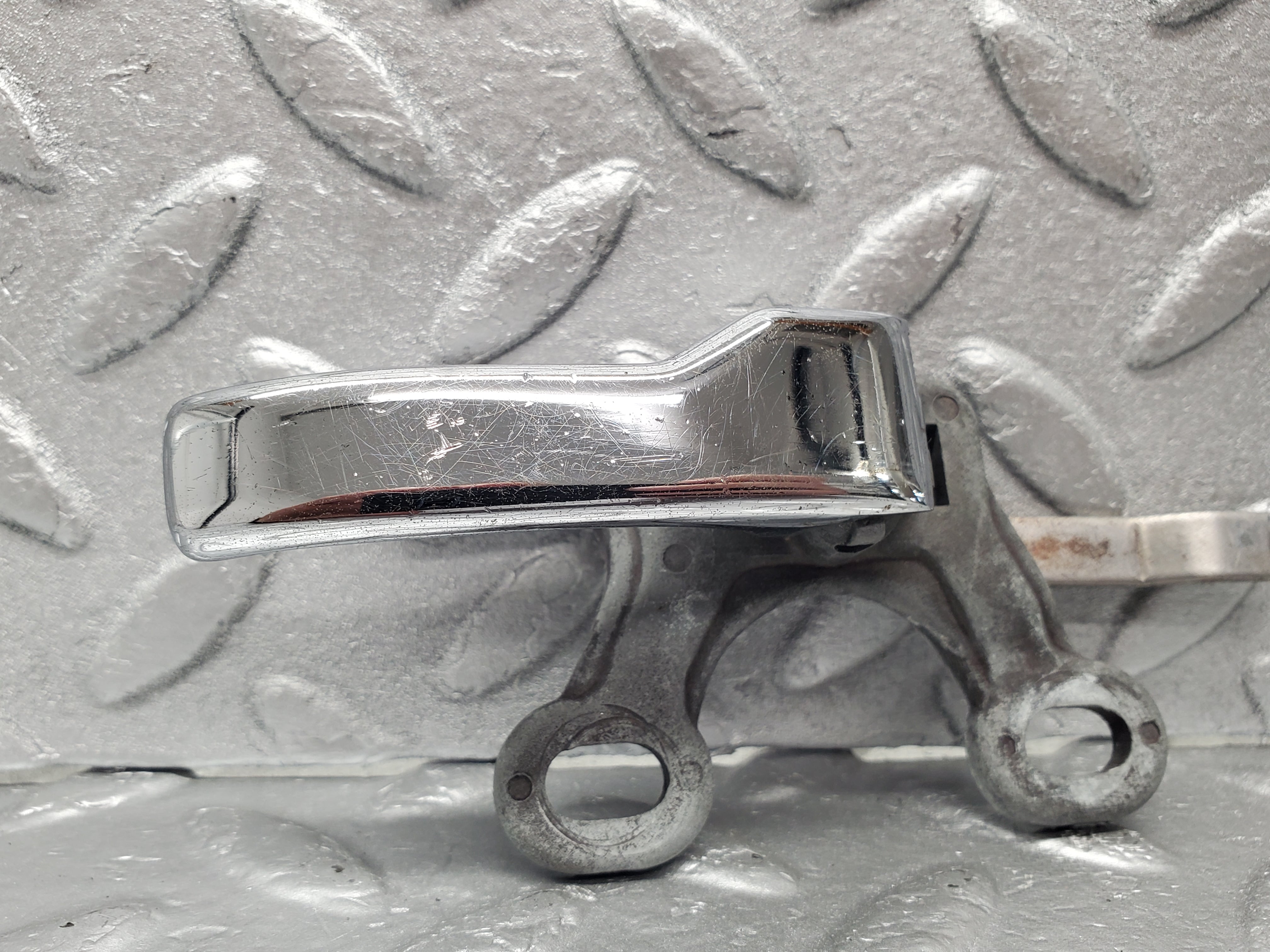 1316 Mercedes-Benz V123 240D Right Interior Door Handle 1107660419