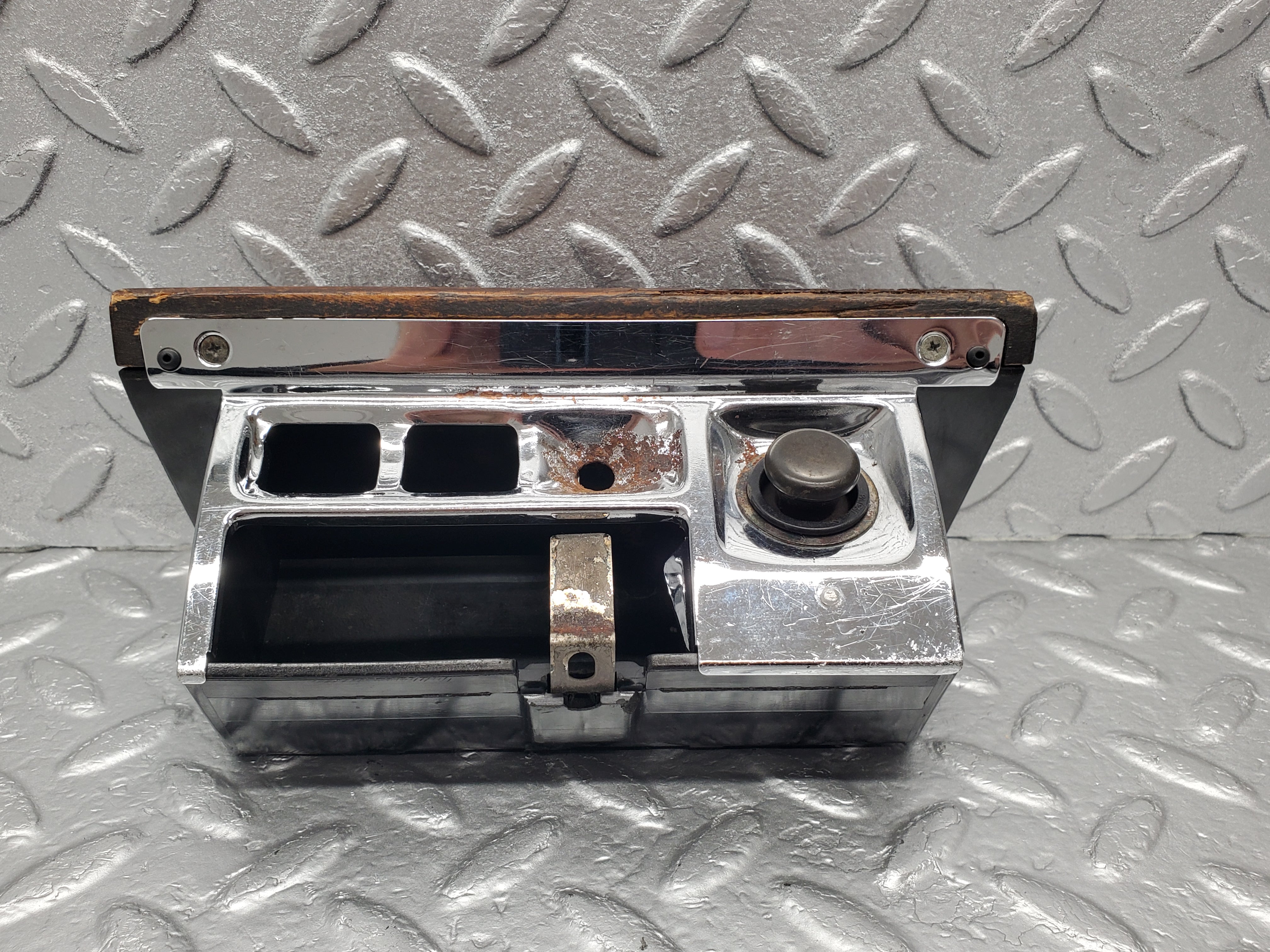 1320 Mercedes-Benz V123 240D Centre Console Ashtray Wood Finish