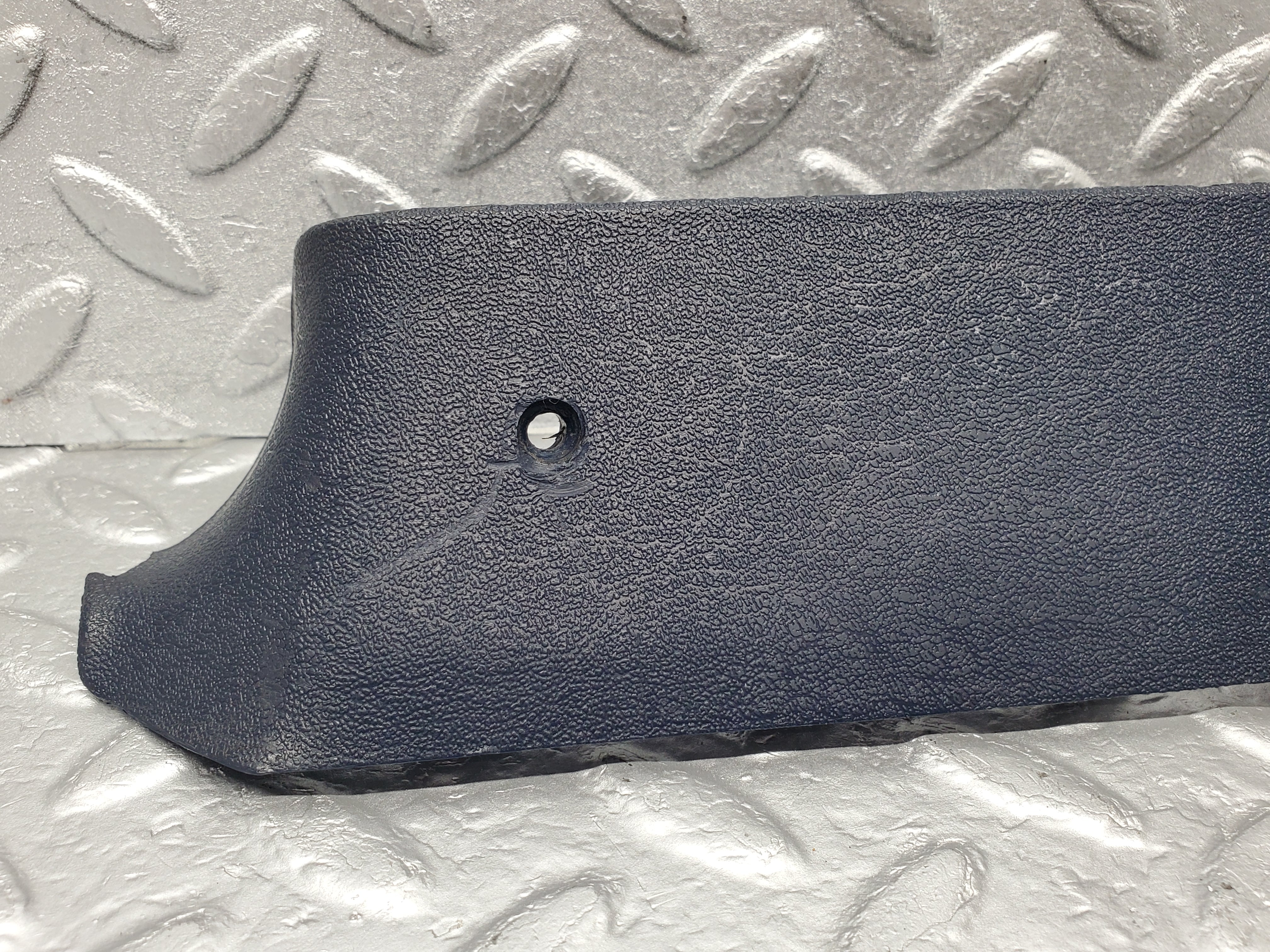 1330 Mercedes-Benz V123 240D B Pillar Bottom Cover Right Blue 1236922222