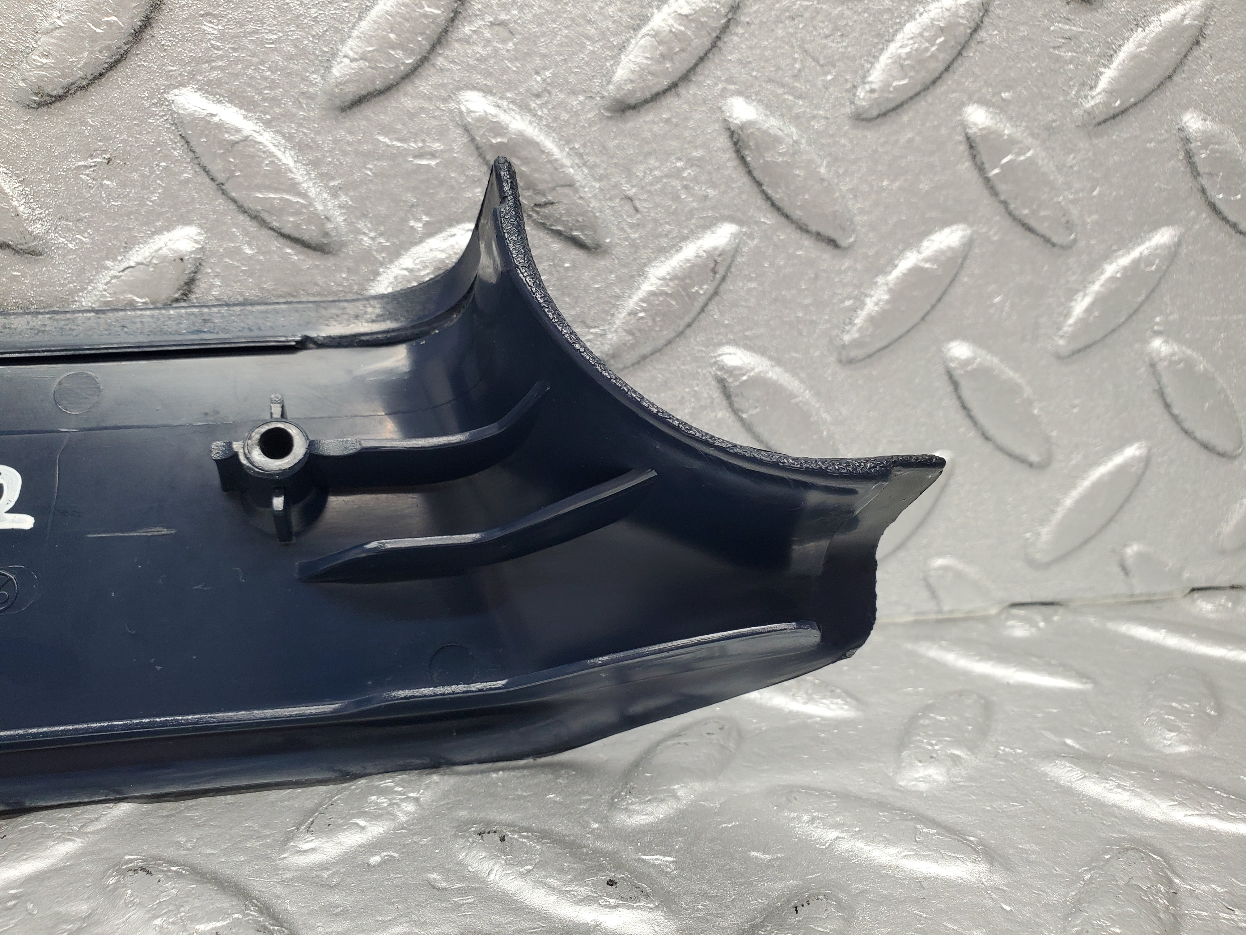 1331 Mercedes-Benz V123 240D B Pillar Bottom Cover Left Blue 1236922122