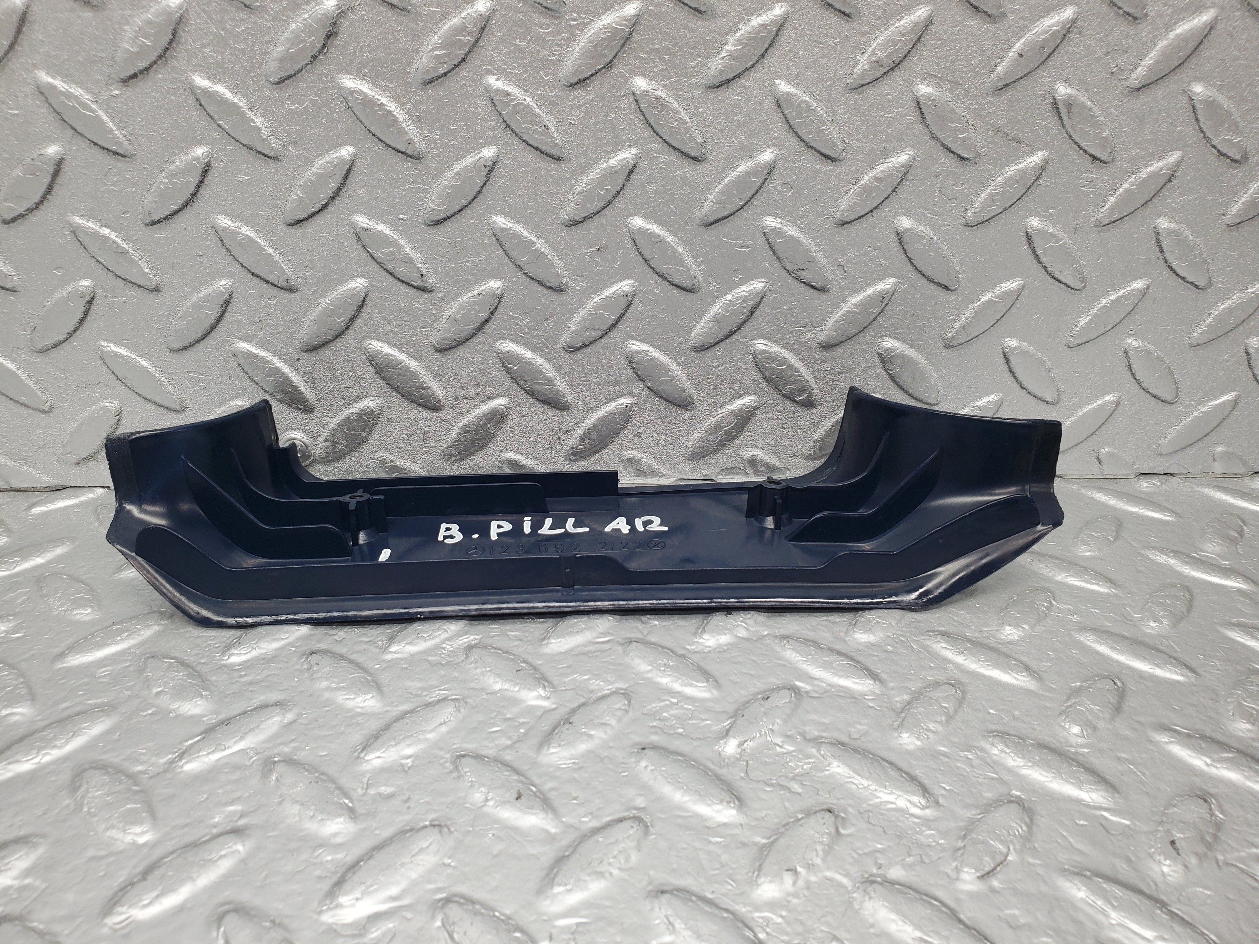 1331 Mercedes-Benz V123 240D B Pillar Bottom Cover Left Blue 1236922122