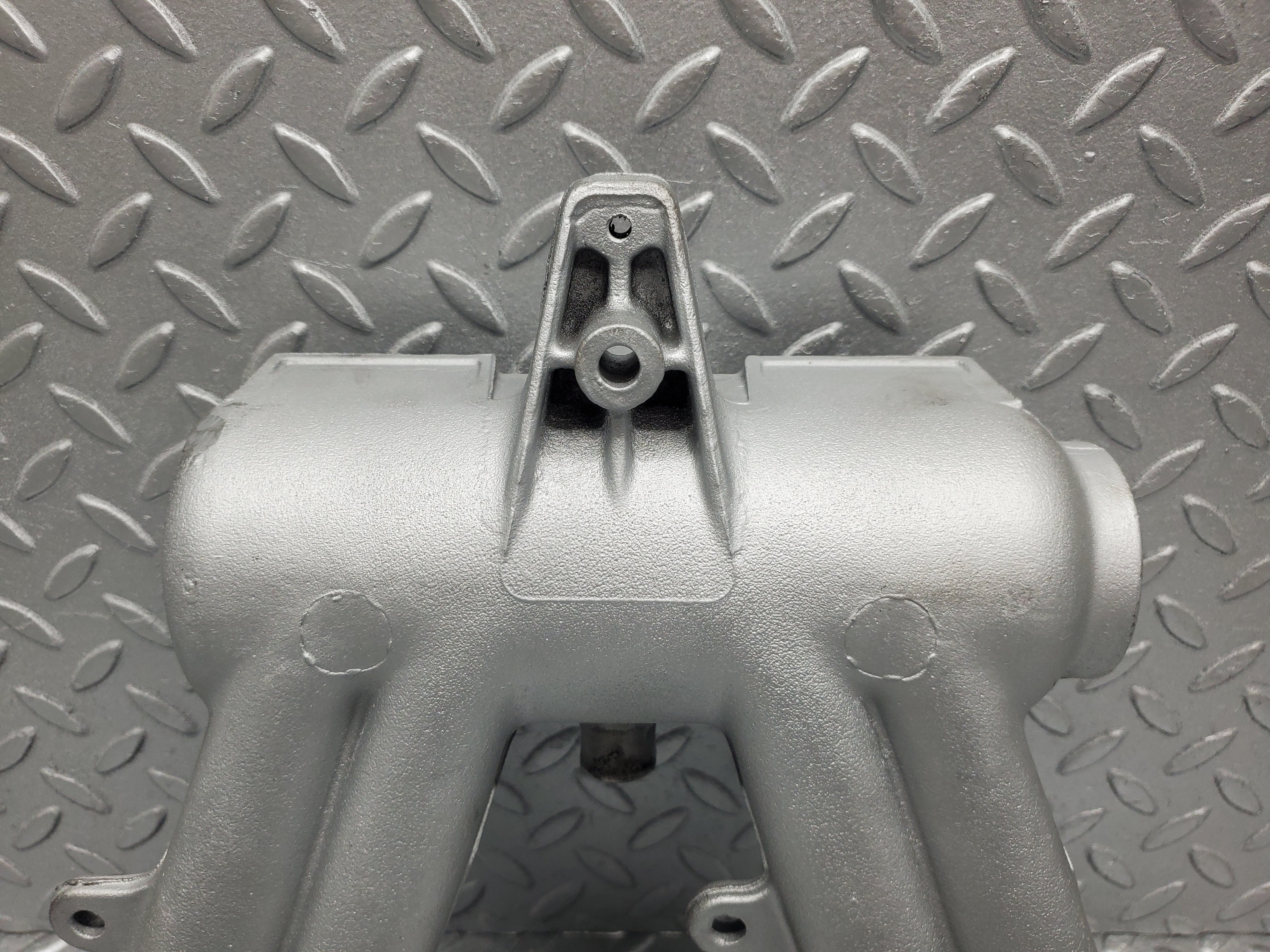 1338 Mercedes-Benz V123 240D Air Intake Manifold 6161410201