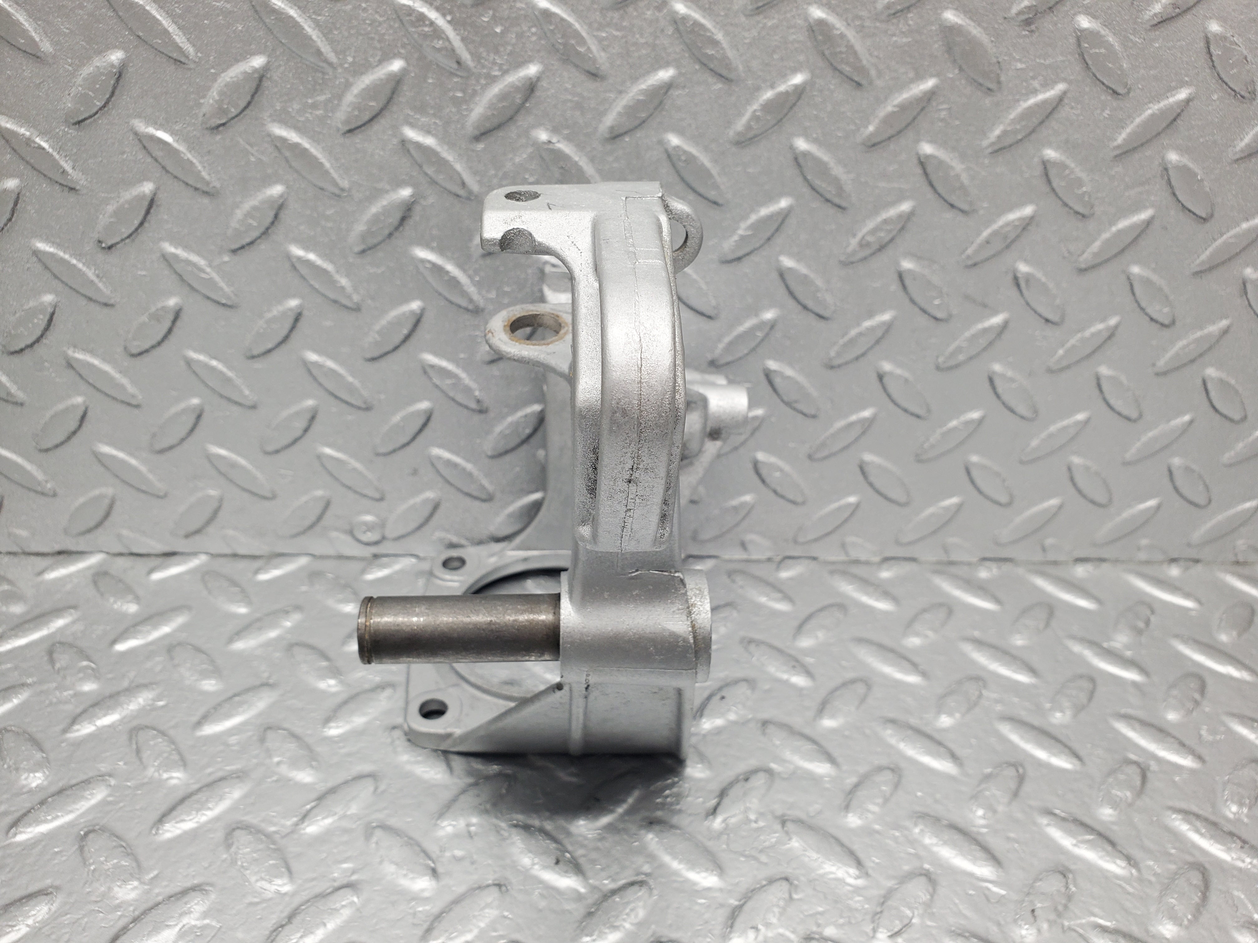 1345 Mercedes-Benz V123 240D LWB Brake Pedal Bracket Support 1232900219