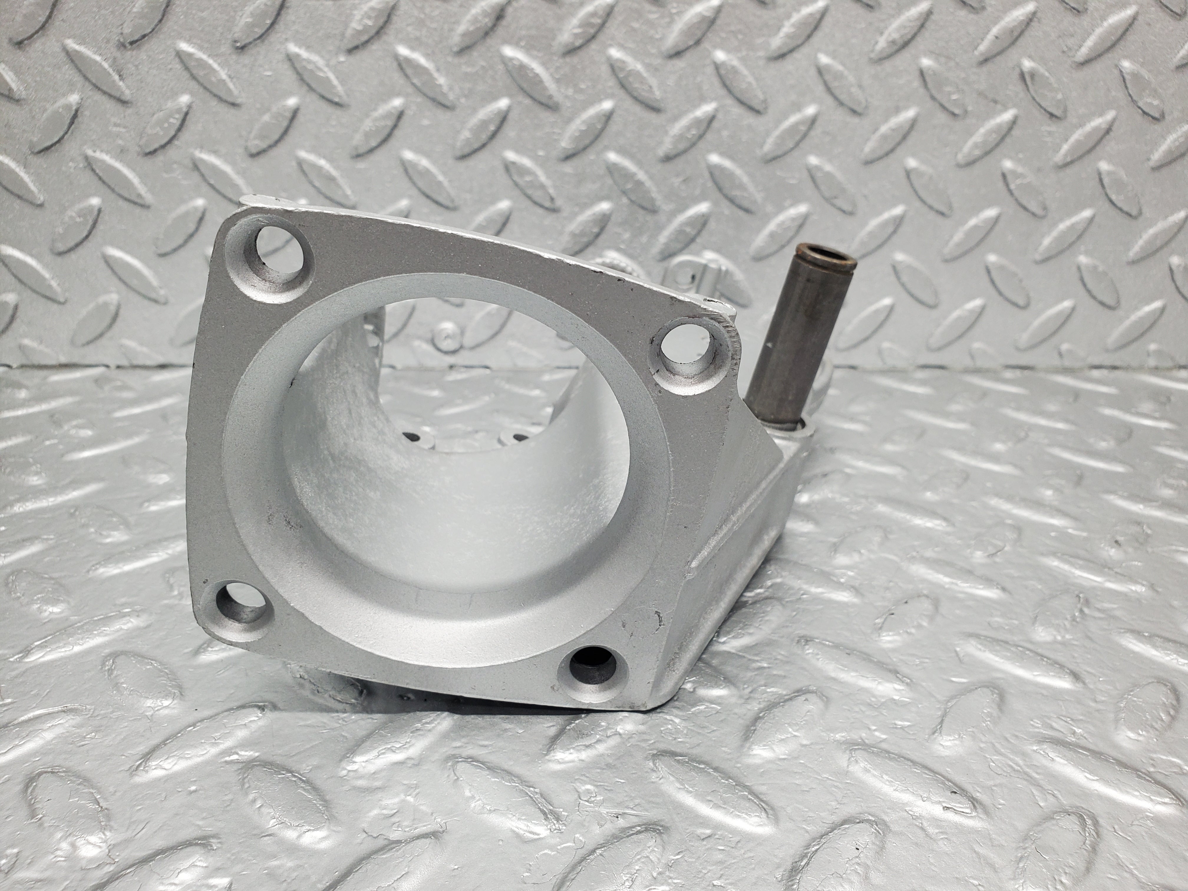 1345 Mercedes-Benz V123 240D LWB Brake Pedal Bracket Support 1232900219