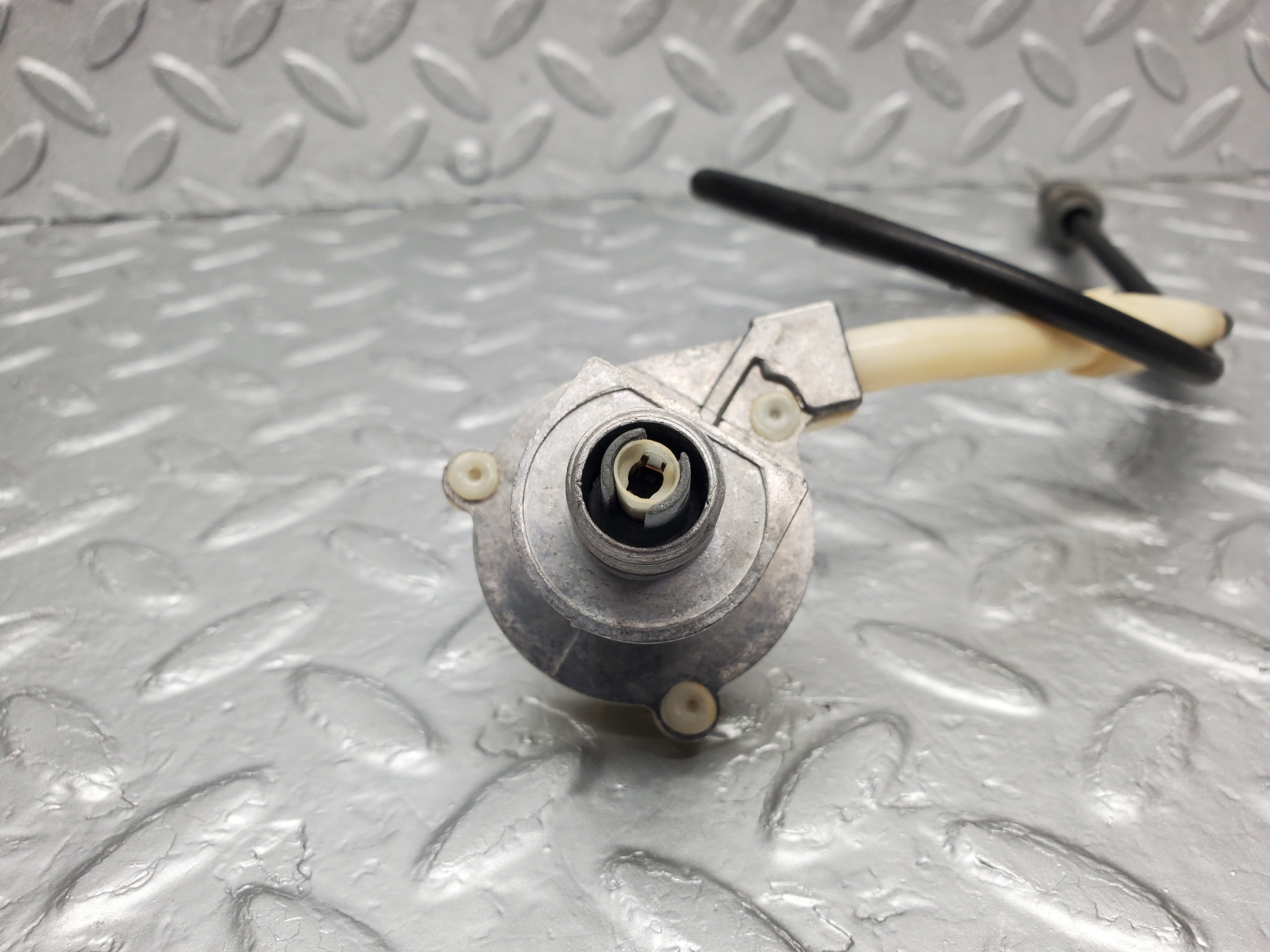 1346 Mercedes-Benz V123 240D LWB Heater Regulator 1238300485