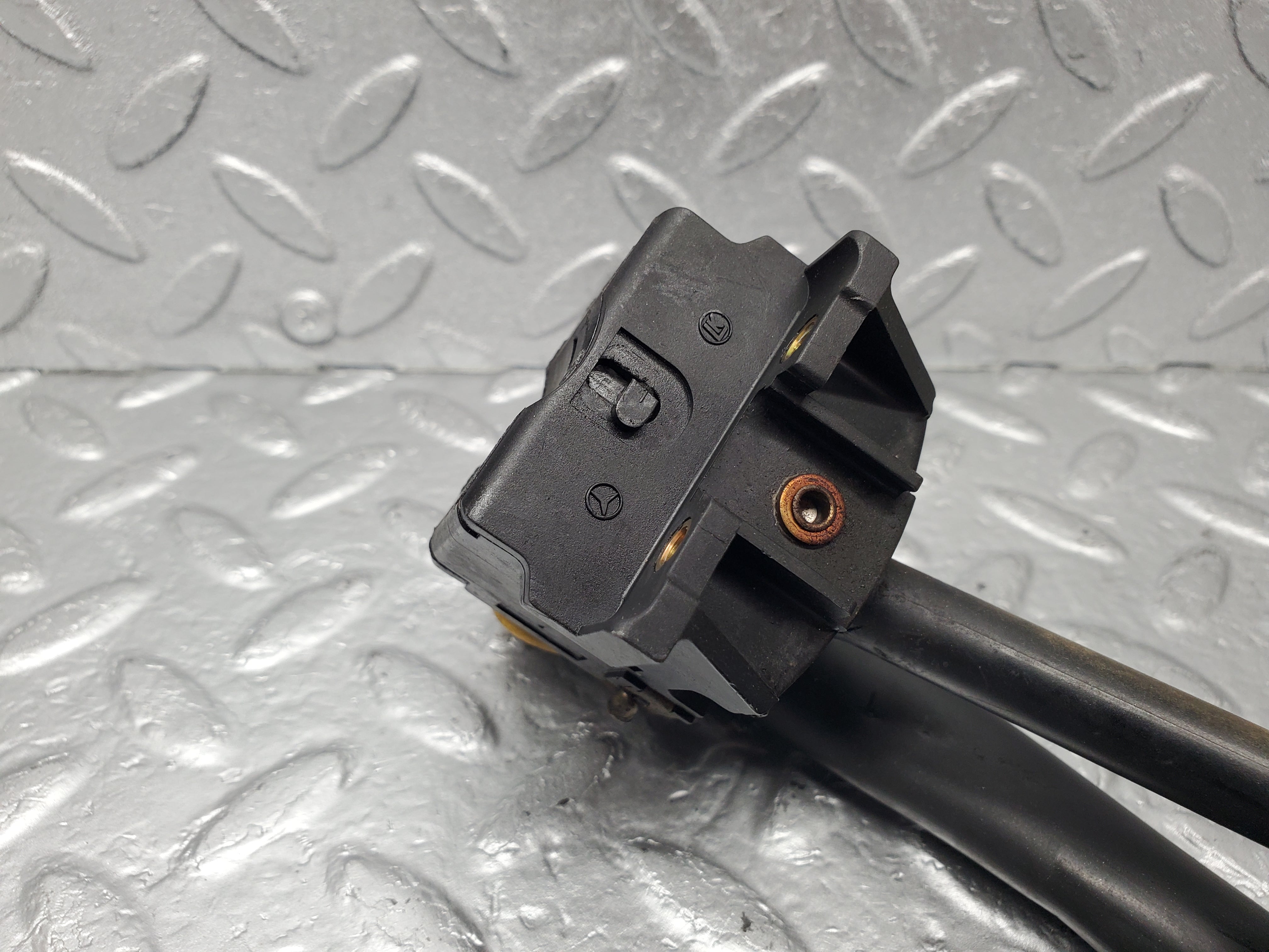 1357 Mercedes-Benz V123 240D Indicator Wiper Stalk