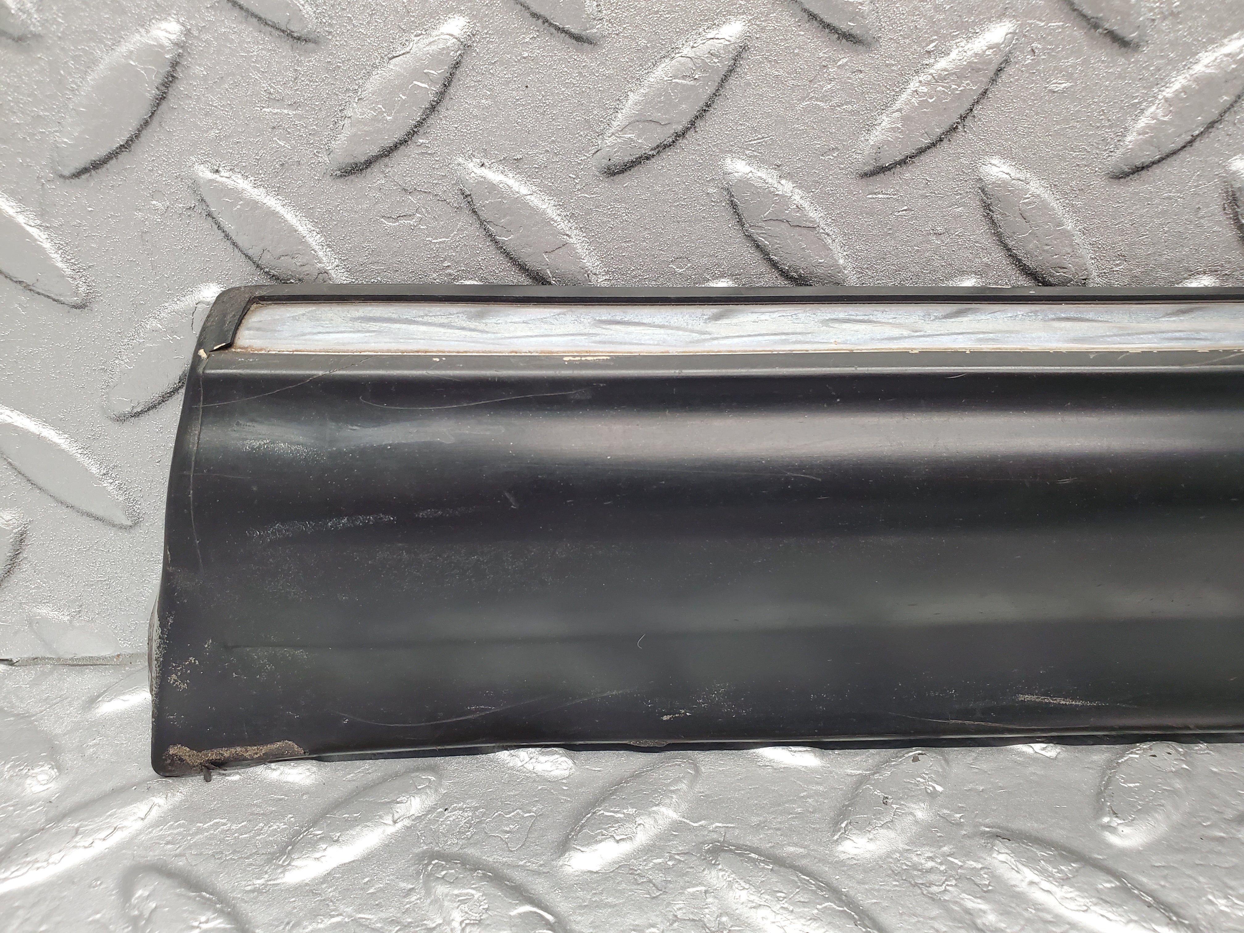 1360 Mercedes-Benz V123 240D LWB Rear Left Lower Moulding Trim