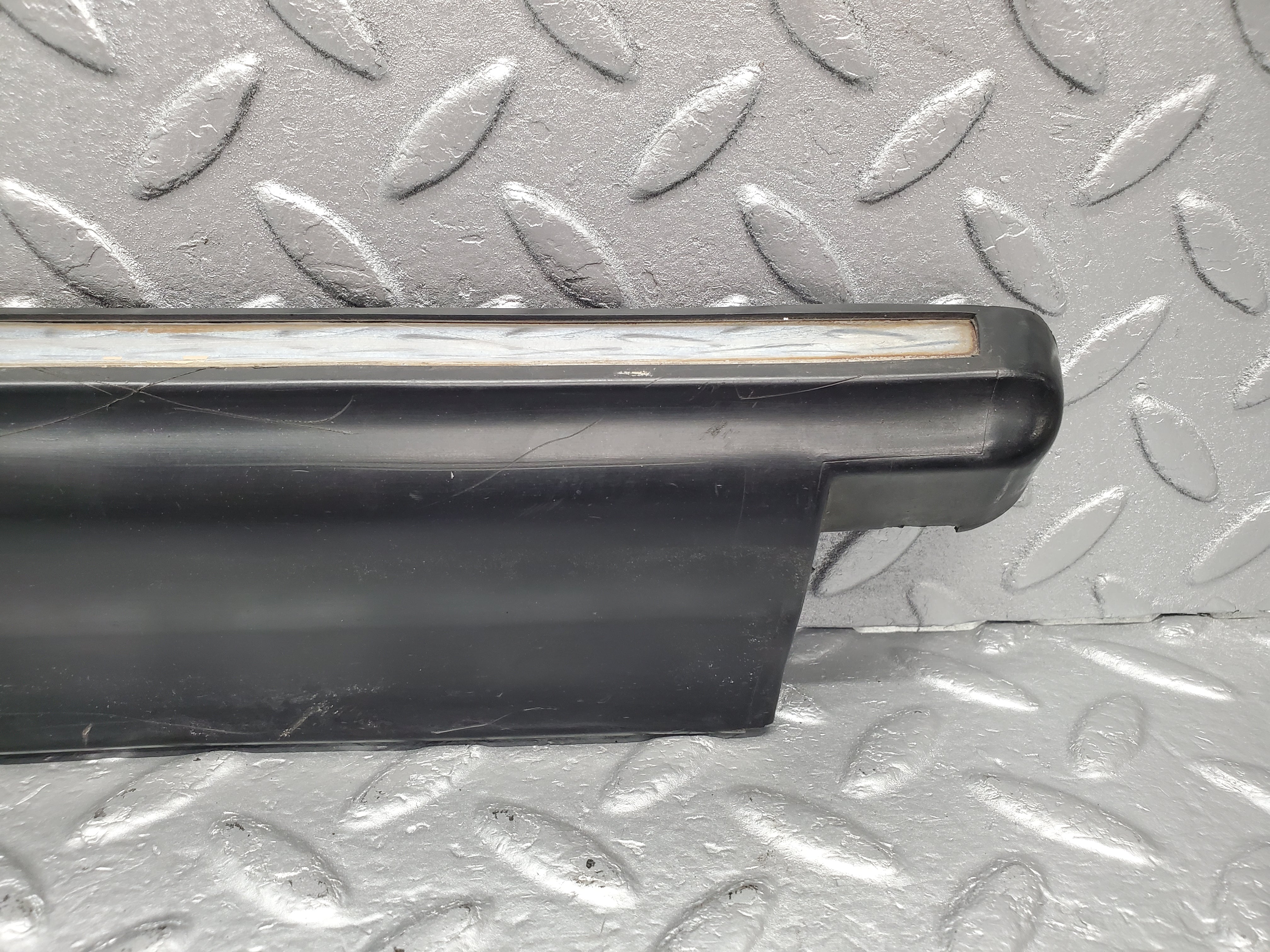 1360 Mercedes-Benz V123 240D LWB Rear Left Lower Moulding Trim