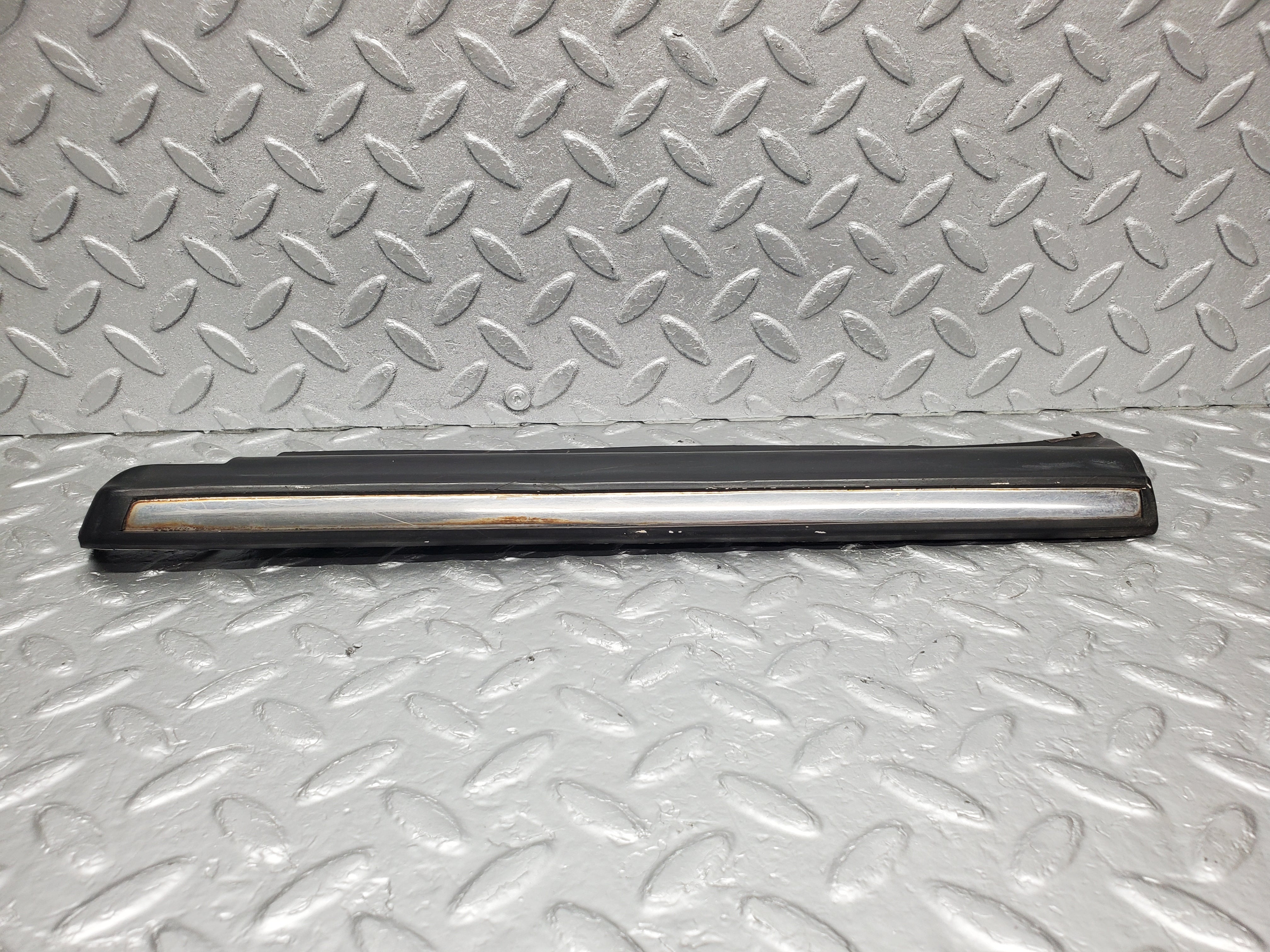 1360 Mercedes-Benz V123 240D LWB Rear Left Lower Moulding Trim