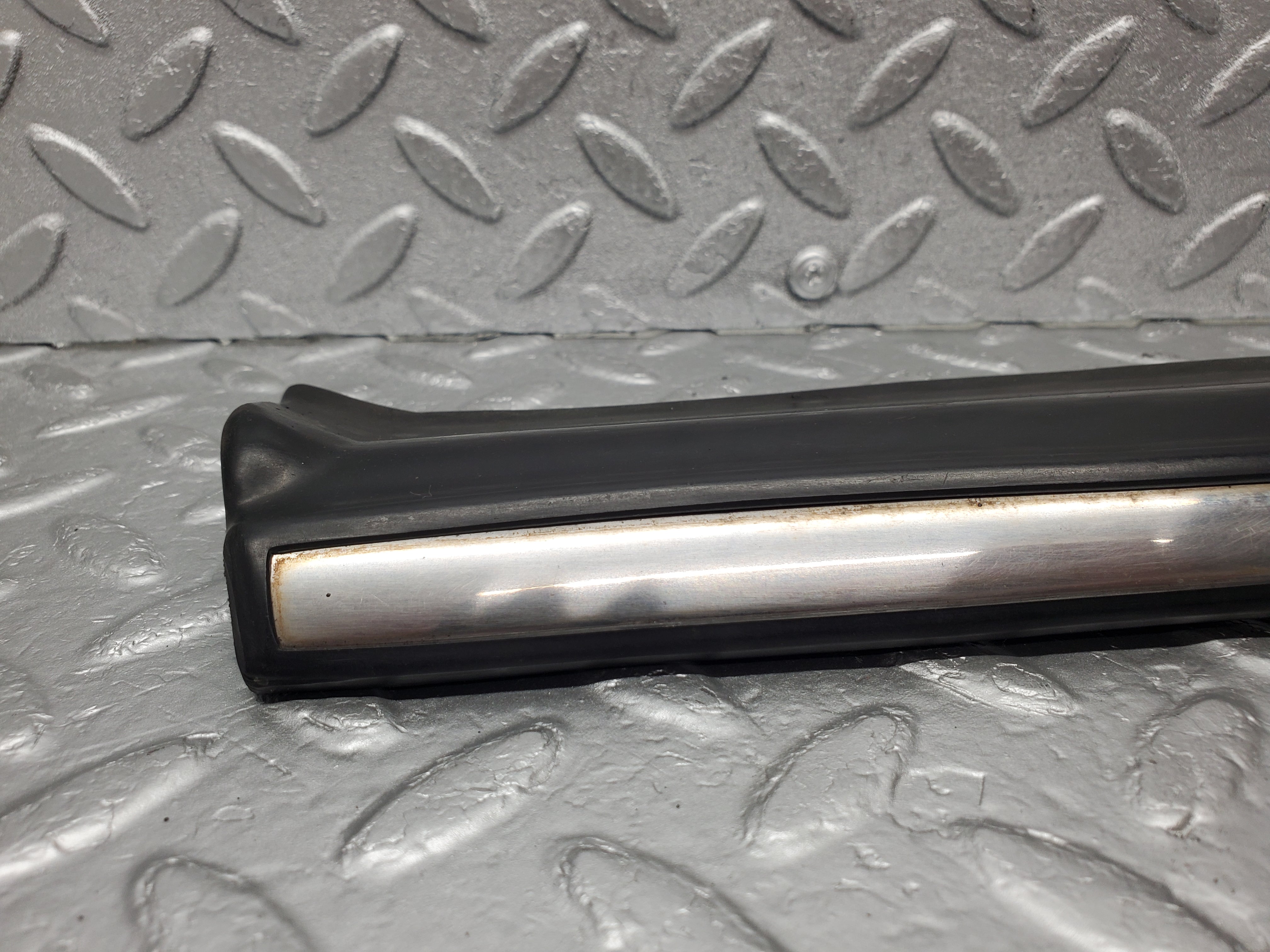 1362 Mercedes-Benz V123 240D Front Left Lower Moulding Trim