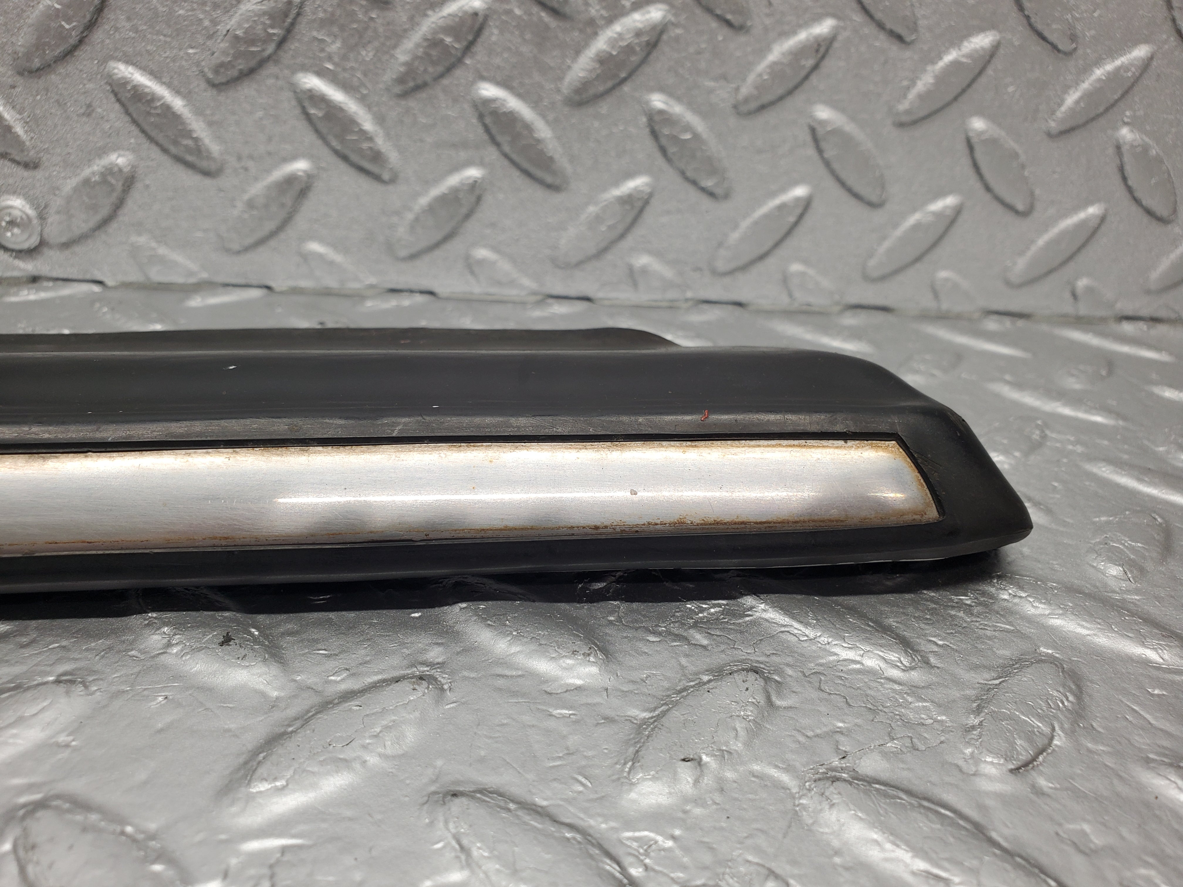 1362 Mercedes-Benz V123 240D Front Left Lower Moulding Trim