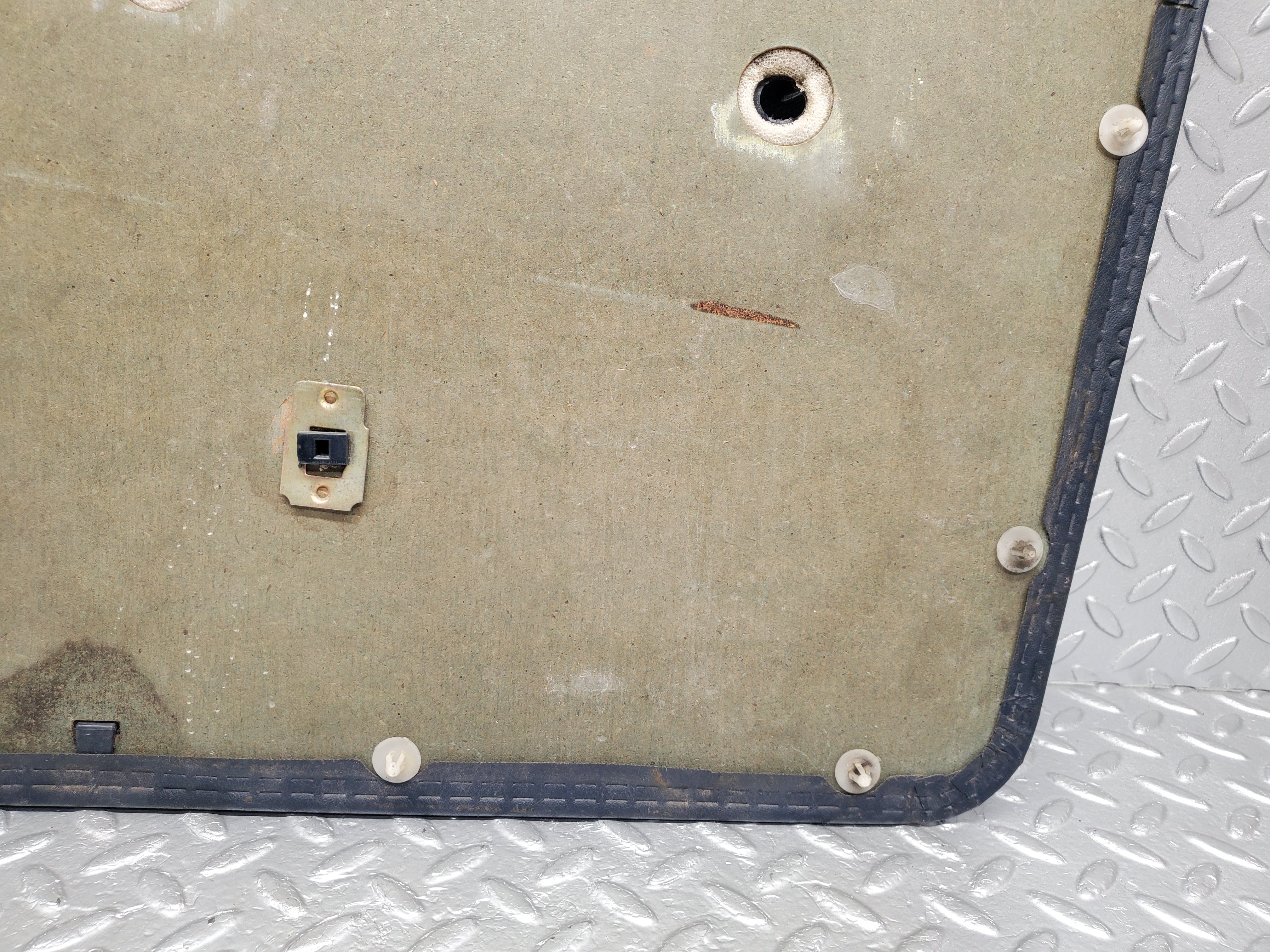 1371 Mercedes-Benz V123 240D Front Left Door Card Blue