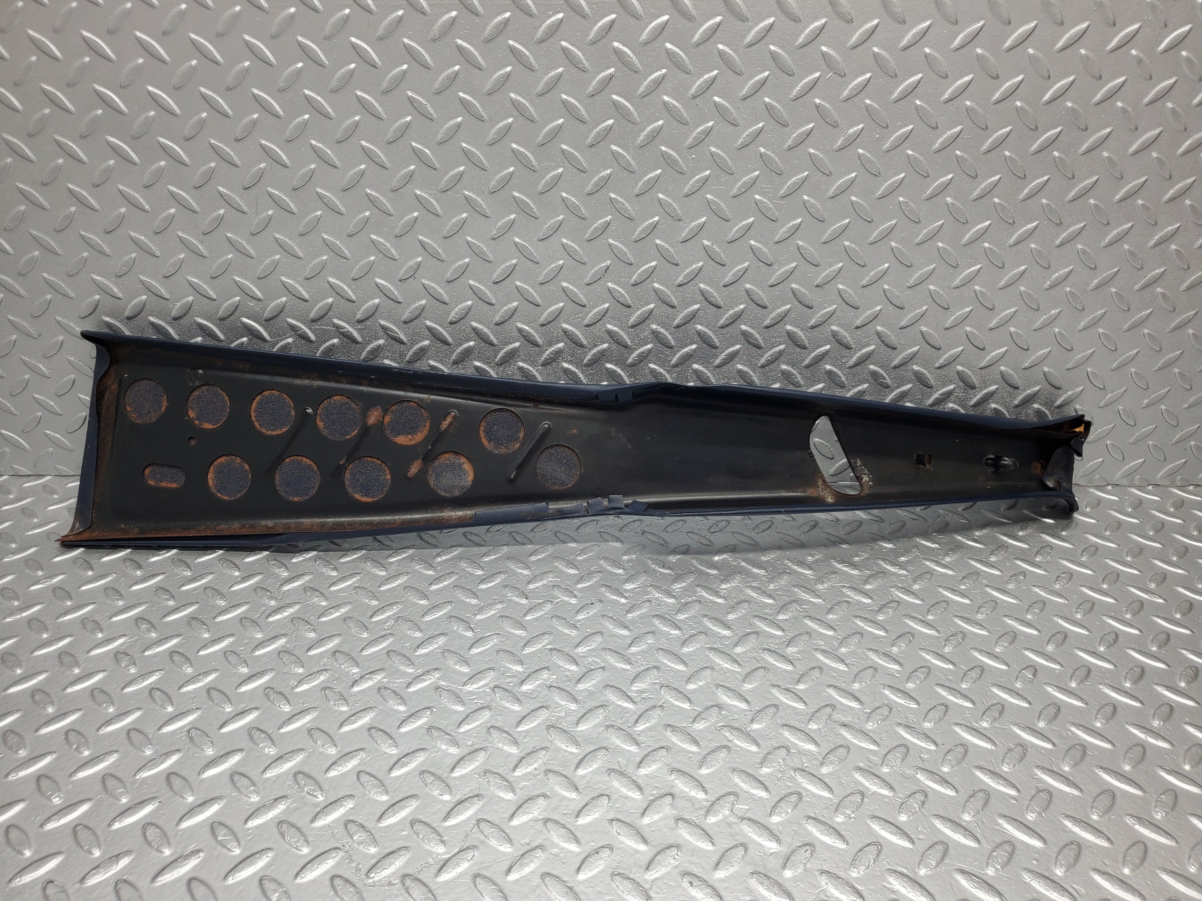 1374 Mercedes-Benz V123 240D B Pillar Cover Right Side Blue