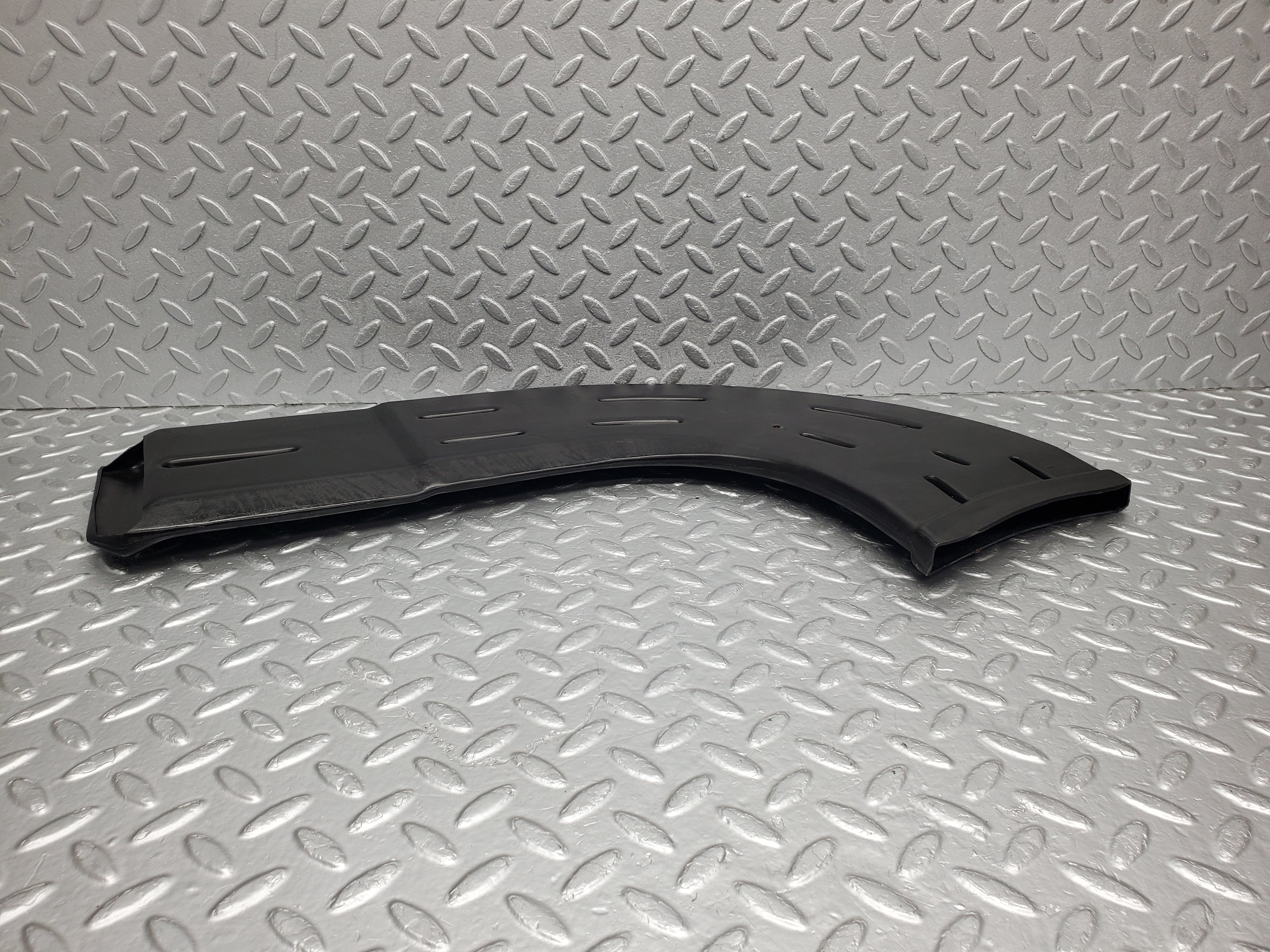 1385 Mercedes-Benz V123 240D Air Duct Heater Ventilation Right 1238311046