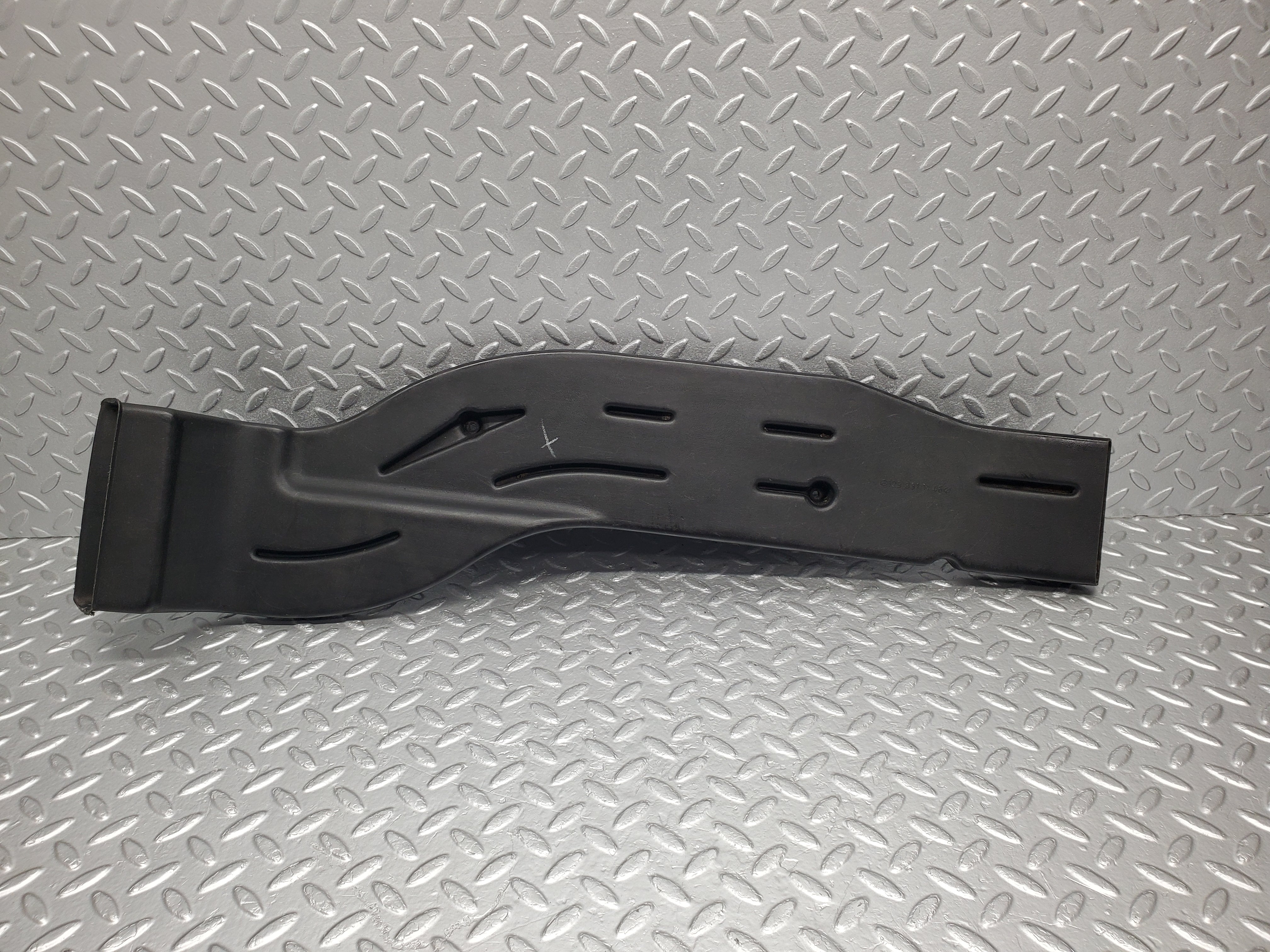 1387 Mercedes-Benz V123 240D LWB Air Duct Heater Ventilation Right 1238311246