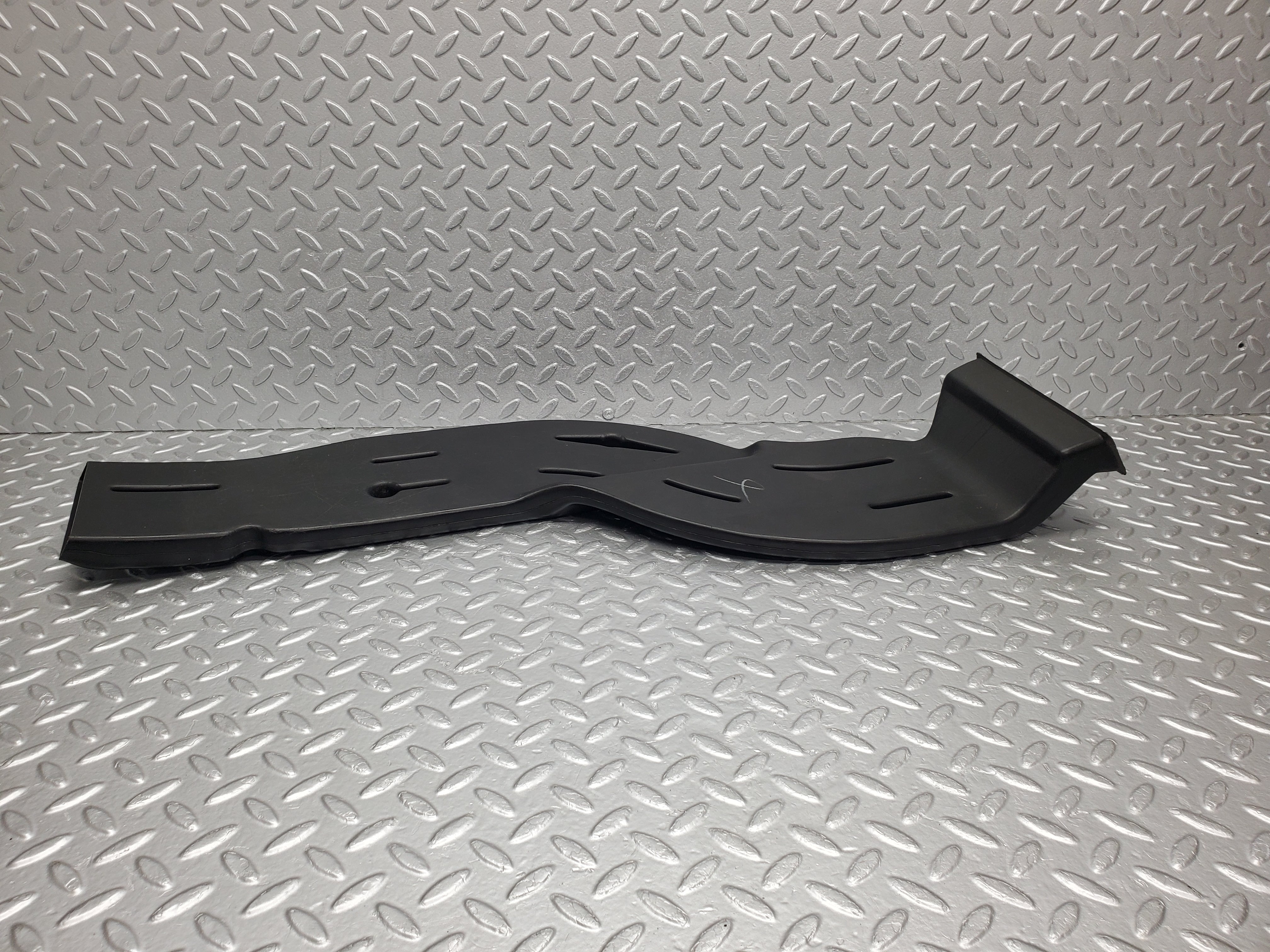 1388 Mercedes-Benz V123 240D LWB Air Duct Heater Ventilation Left 1238311246