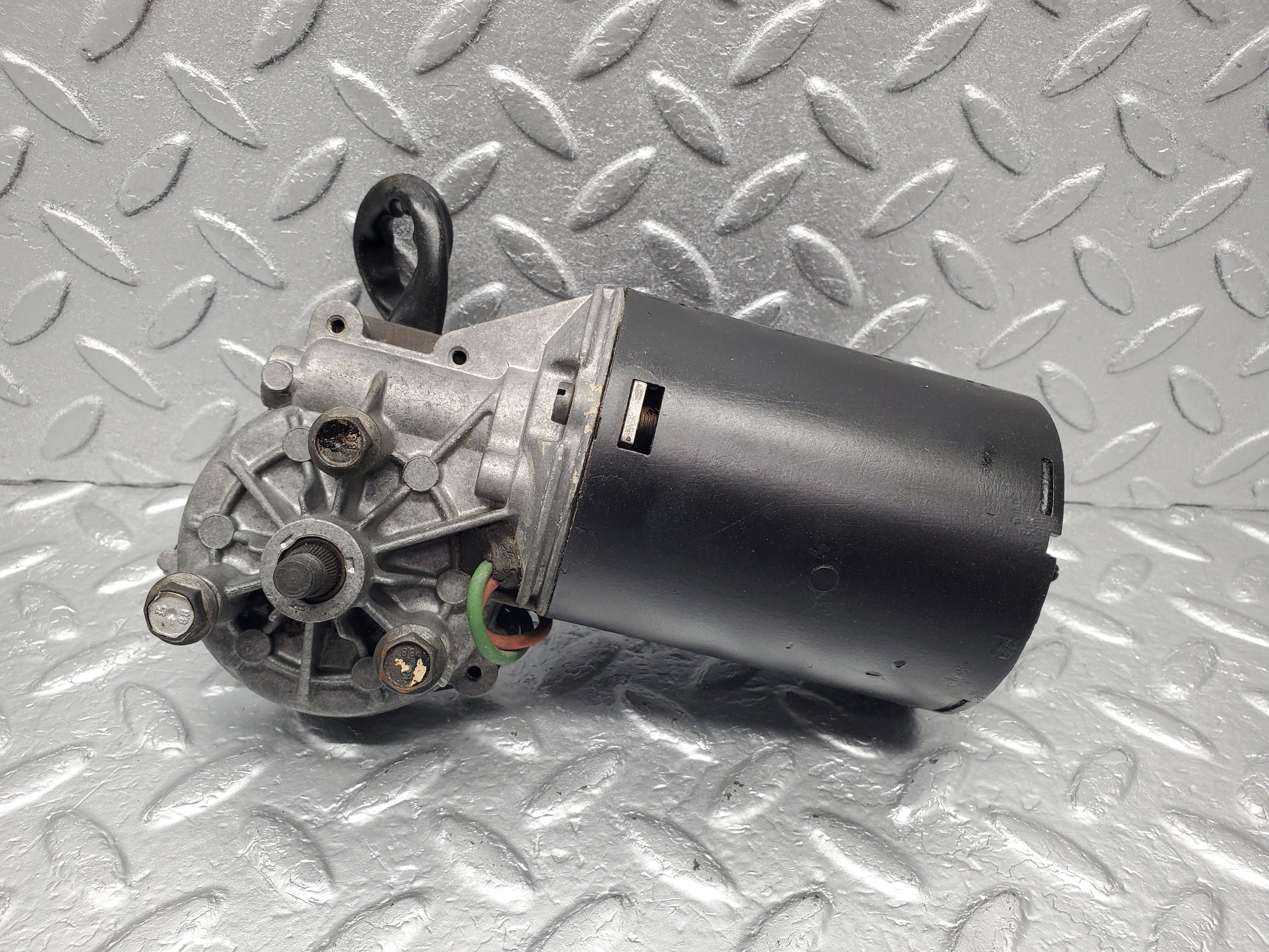 1389 Mercedes-Benz V123 240D Wiper Motor Bosch