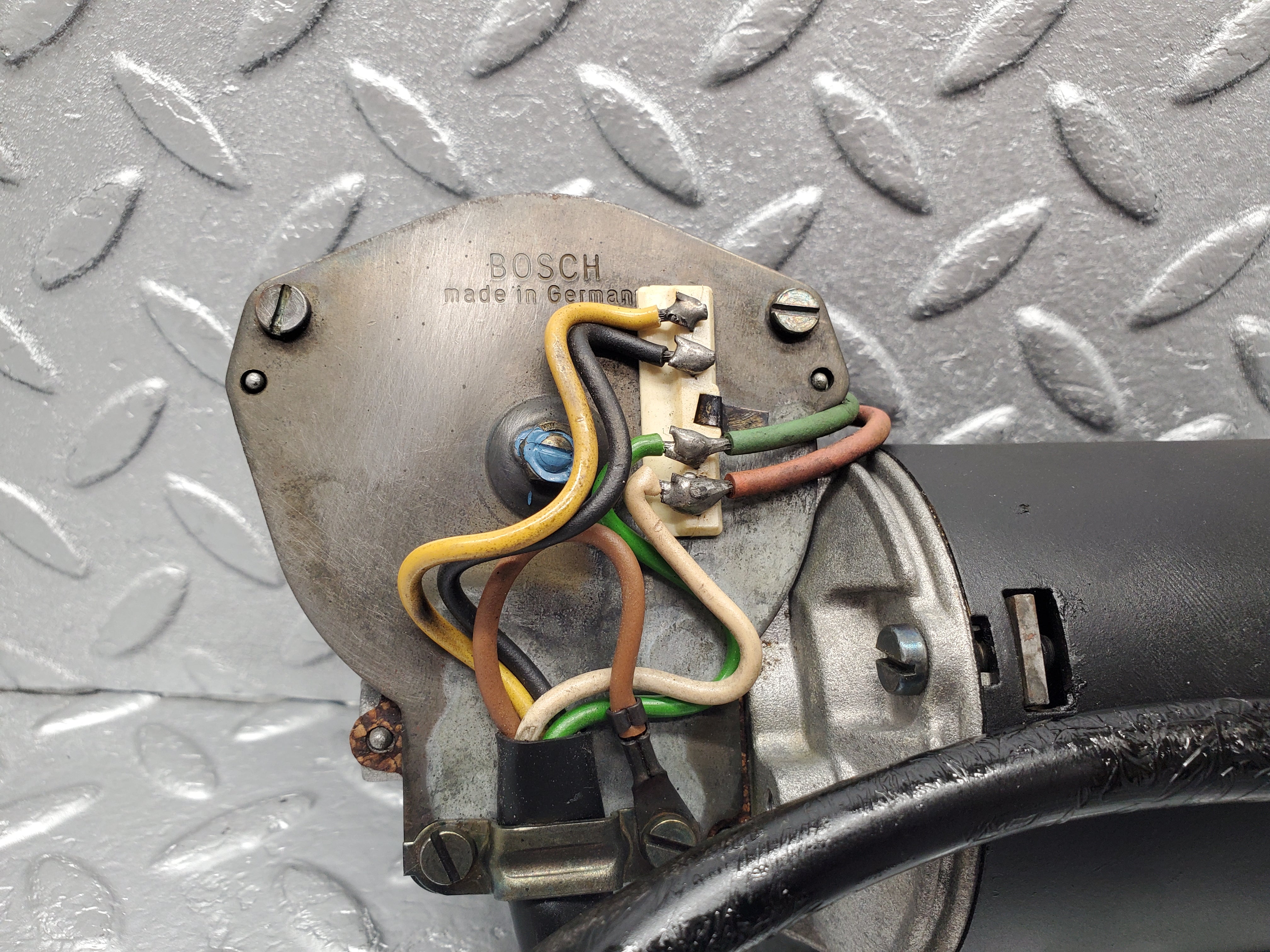 1389 Mercedes-Benz V123 240D Wiper Motor Bosch