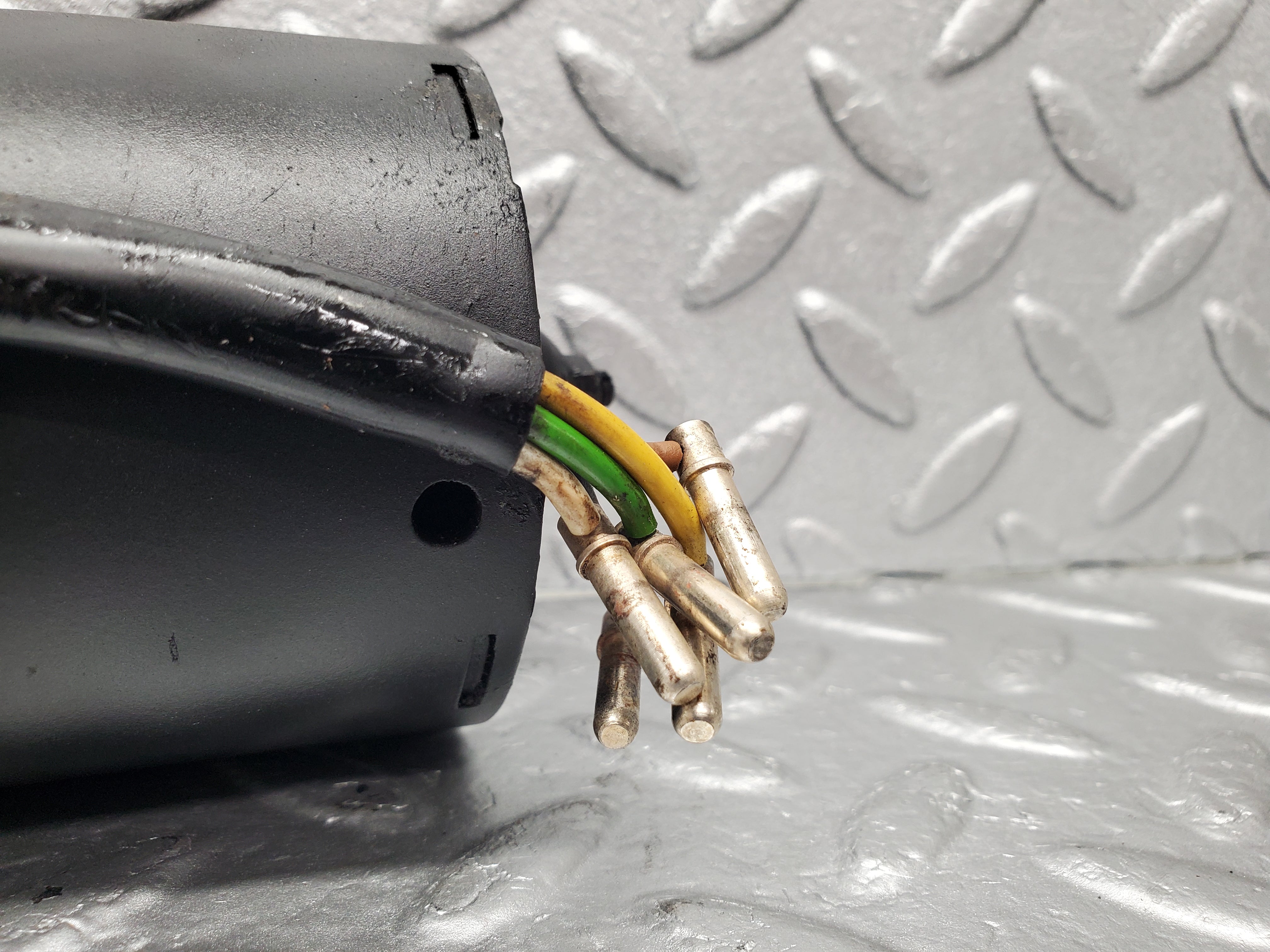 1389 Mercedes-Benz V123 240D Wiper Motor Bosch