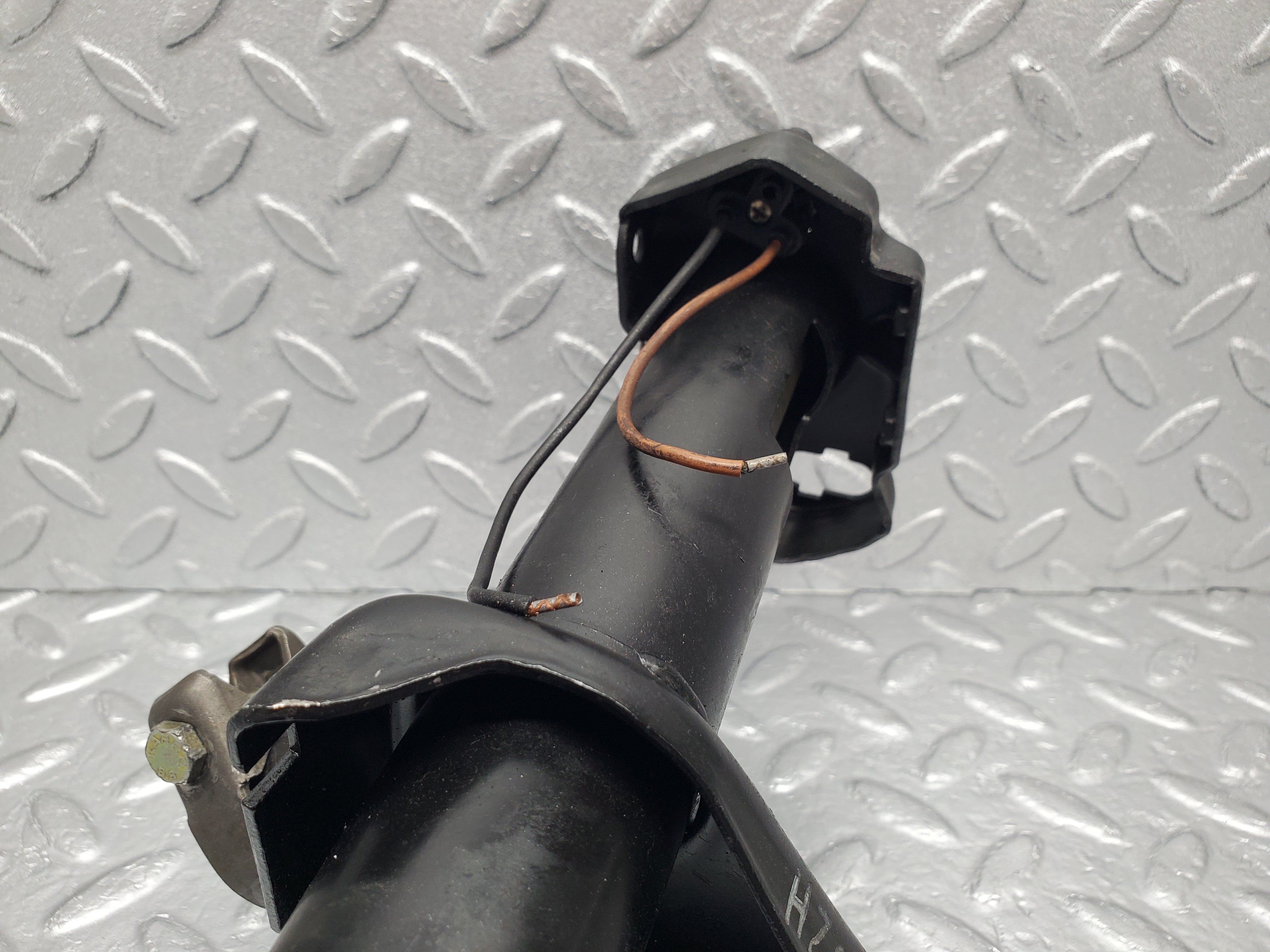 1341 Mercedes-Benz V123 240D Steering Column