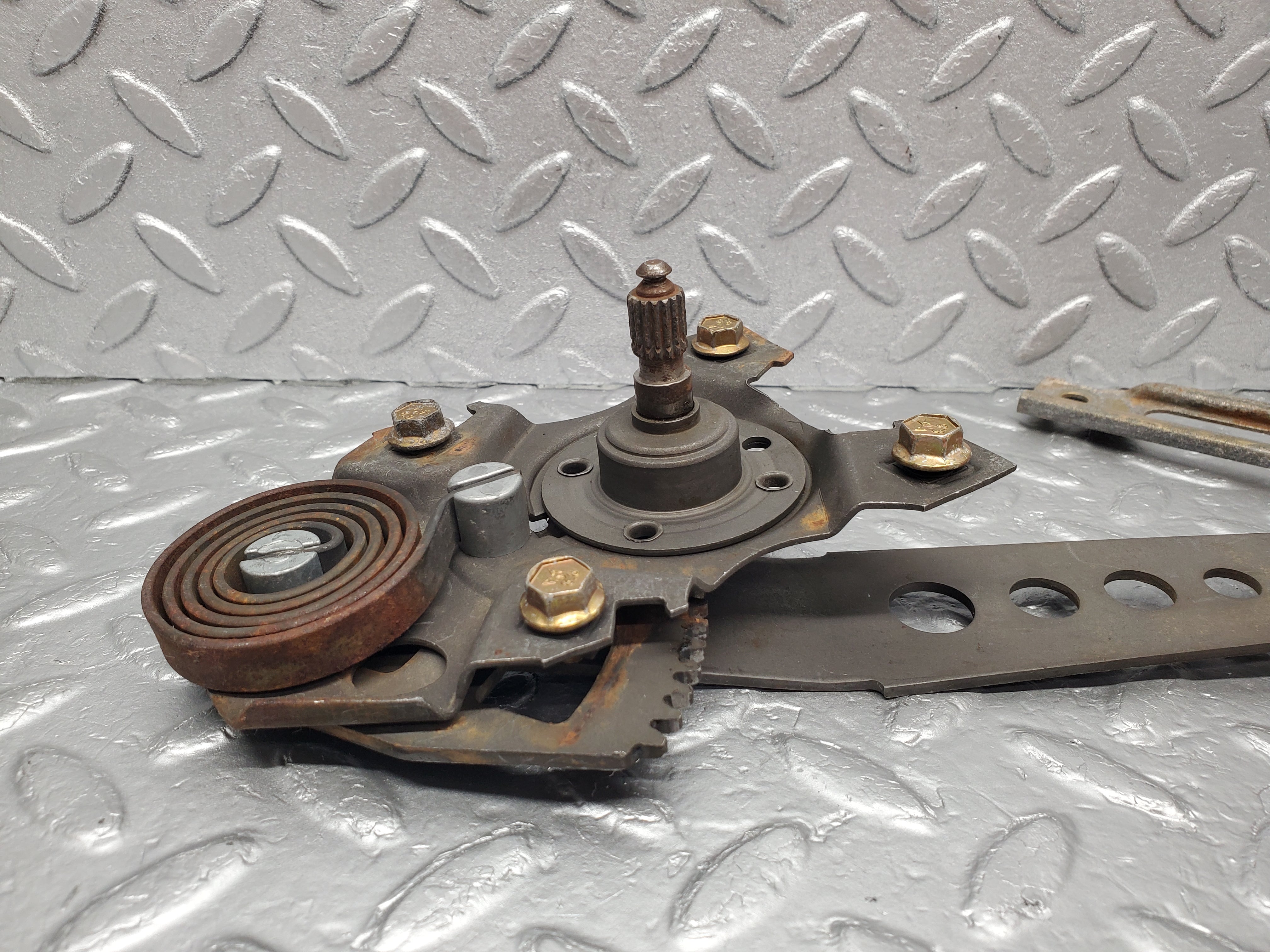 1397 Mercedes-Benz V123 240D Rear Right Manual Window Regulator 1237301846