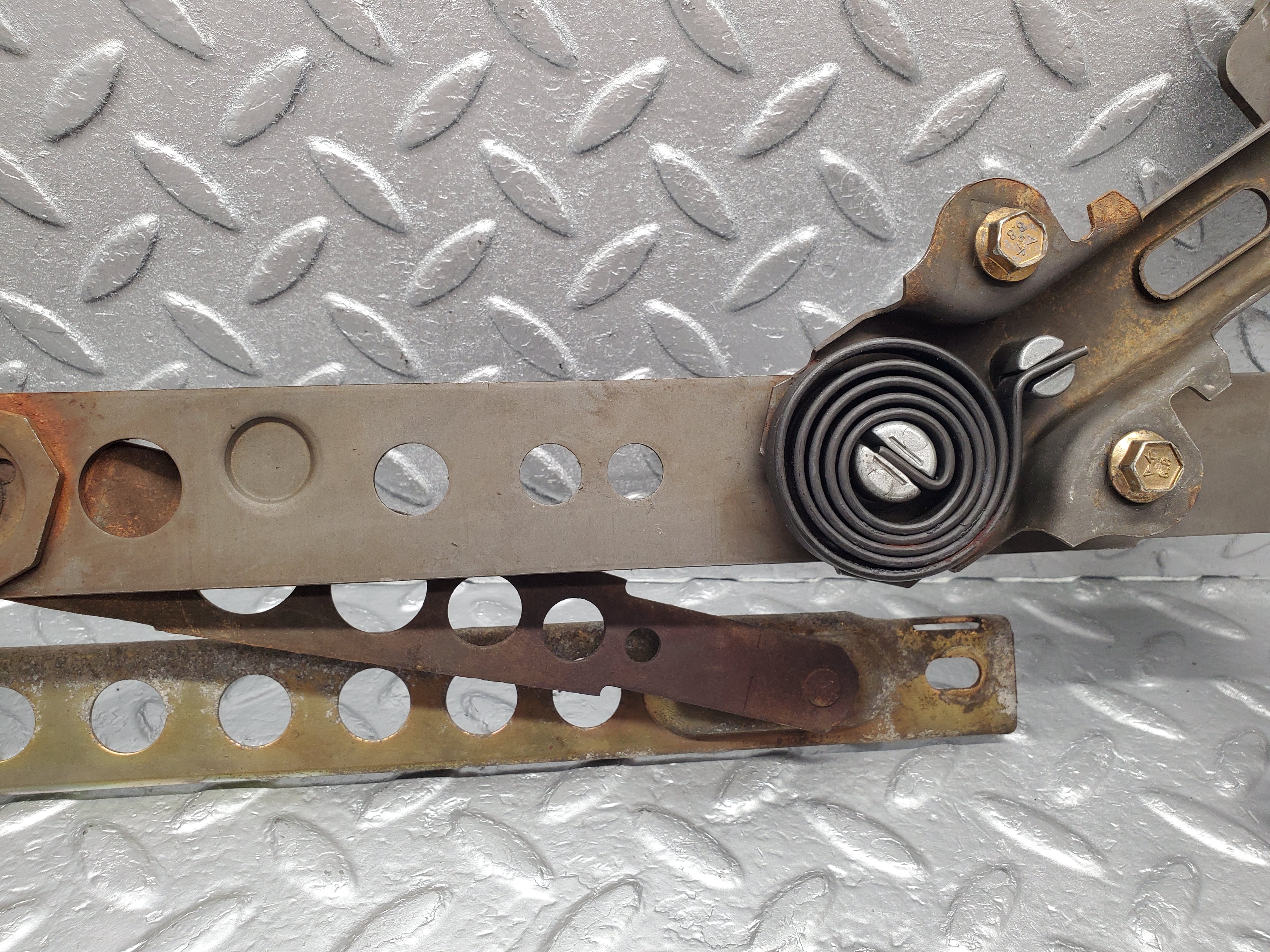 1400 Mercedes-Benz V123 240D Front Right Manual Window Regulator 1237202246