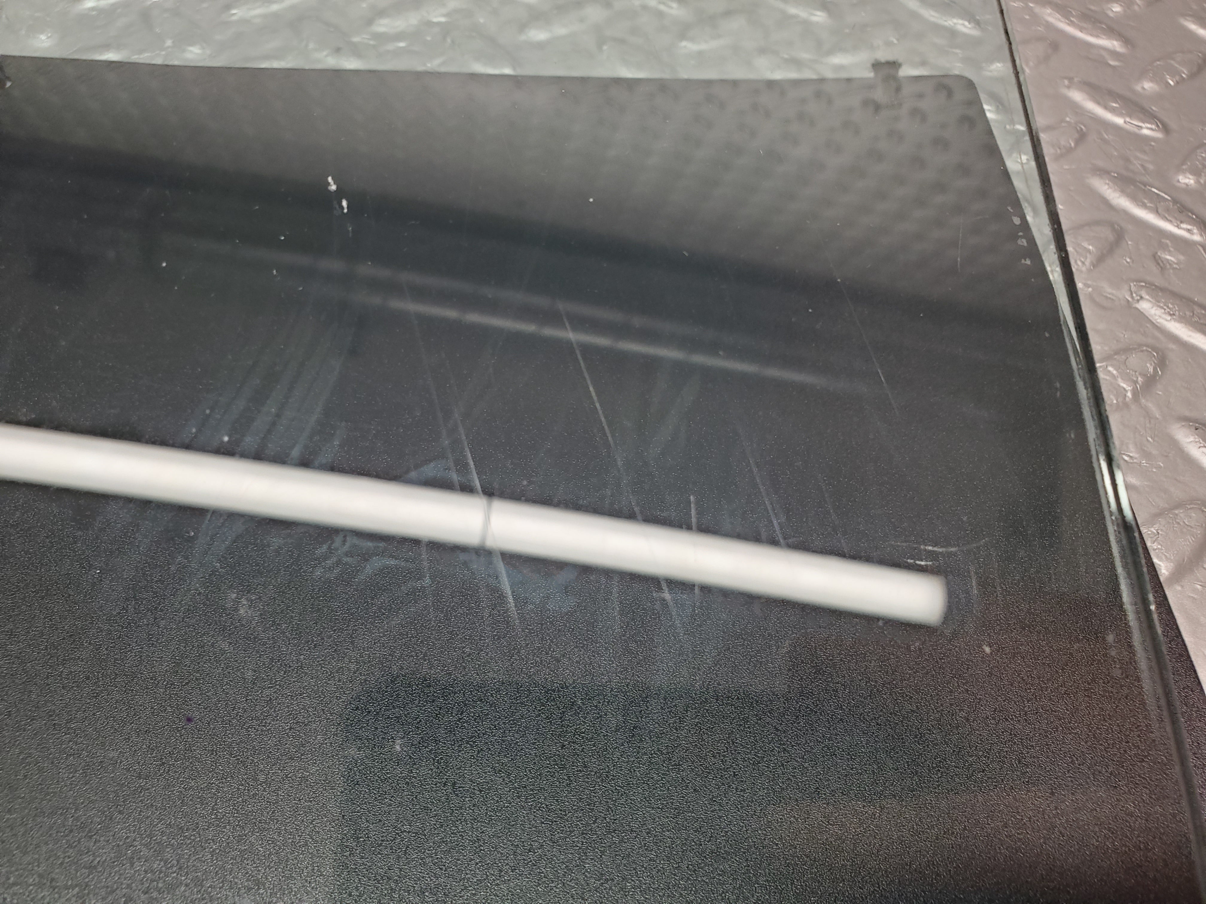 1404 Mercedes-Benz V123 240D LWB Rear Left Door Window Glass