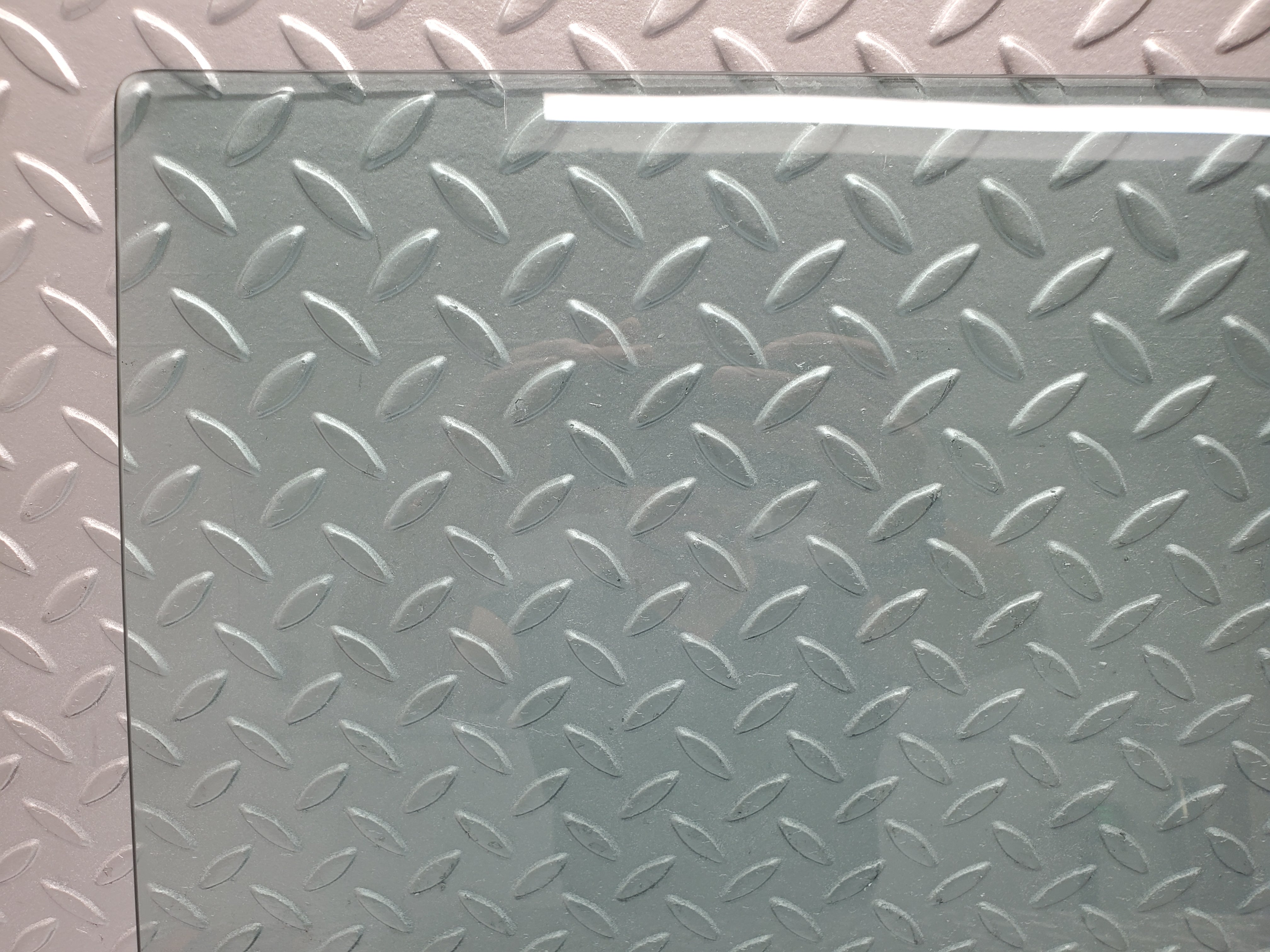 1407 Mercedes-Benz V123 240D LWB Rear Right Door Window Glass