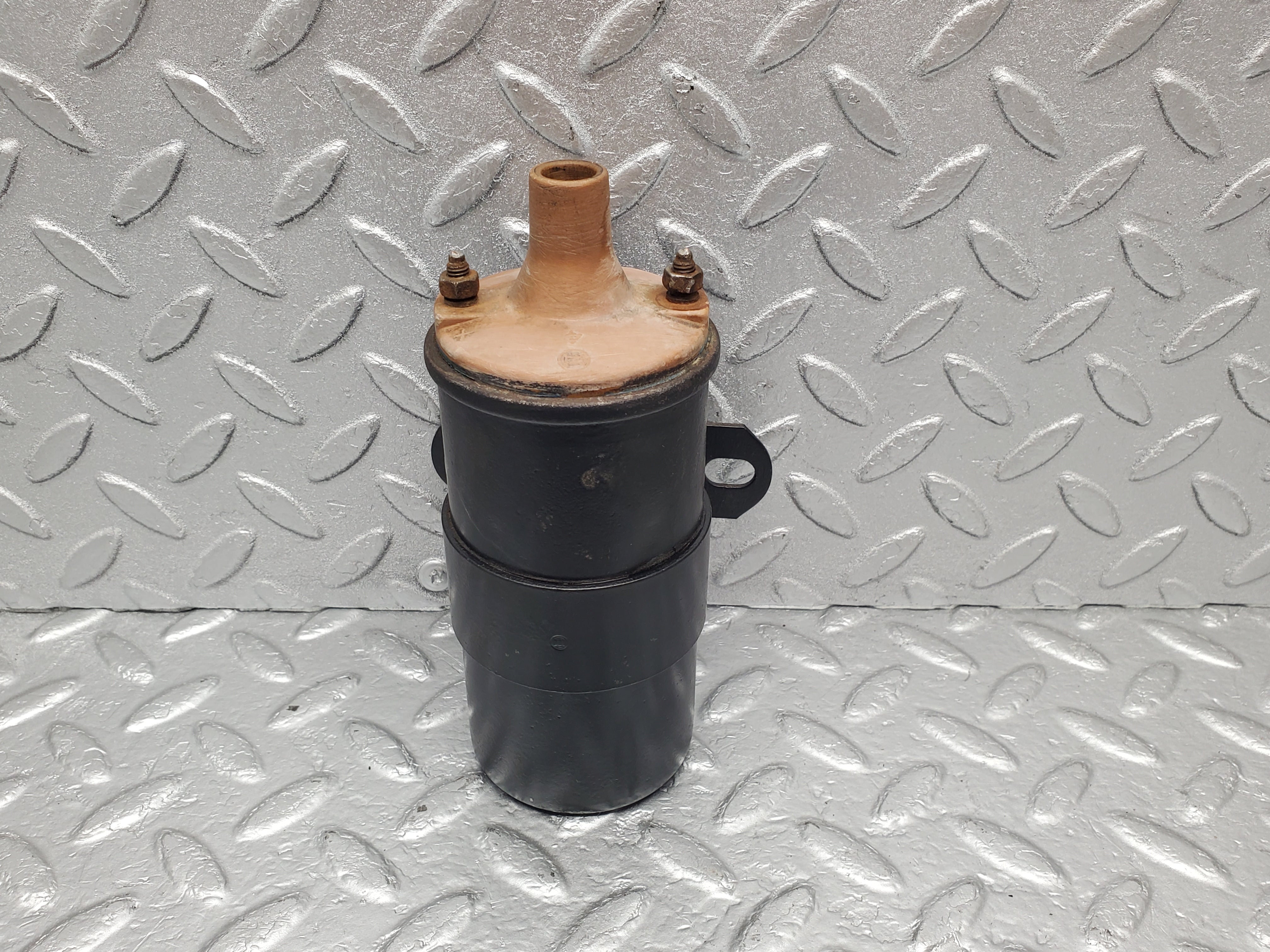 1468 Mercedes-Benz W120 Ponton Ignition Coil 0221102003