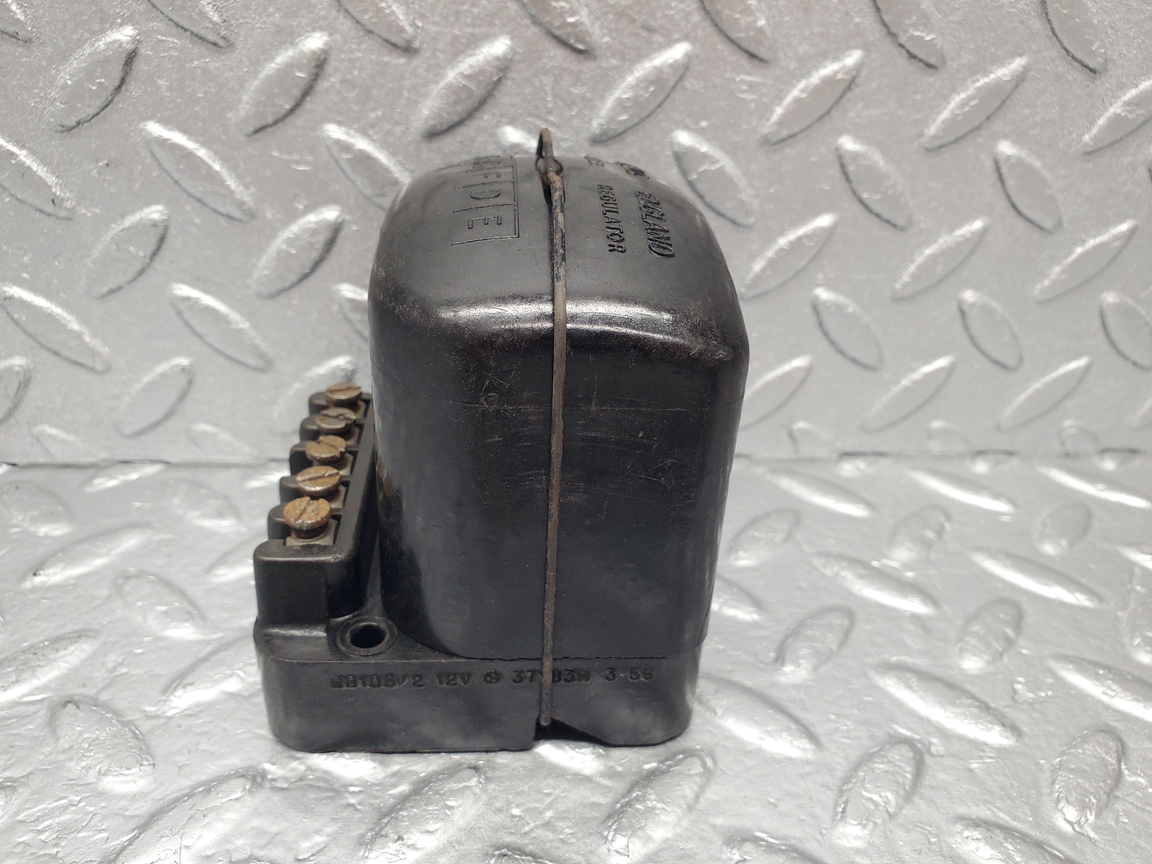 1478 Mercedes-Benz W120 Ponton Lucas Voltage Regulator