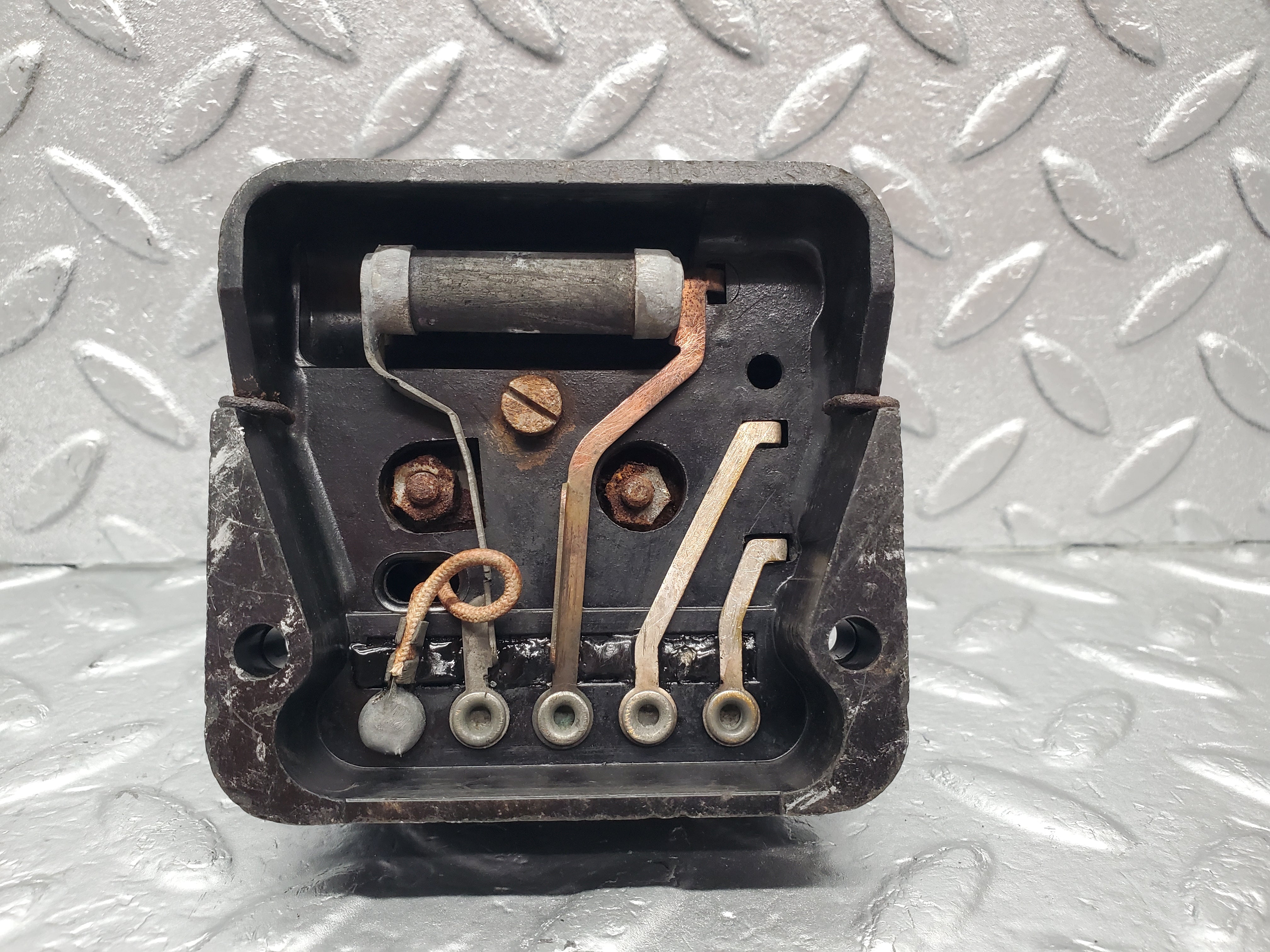 1478 Mercedes-Benz W120 Ponton Lucas Voltage Regulator