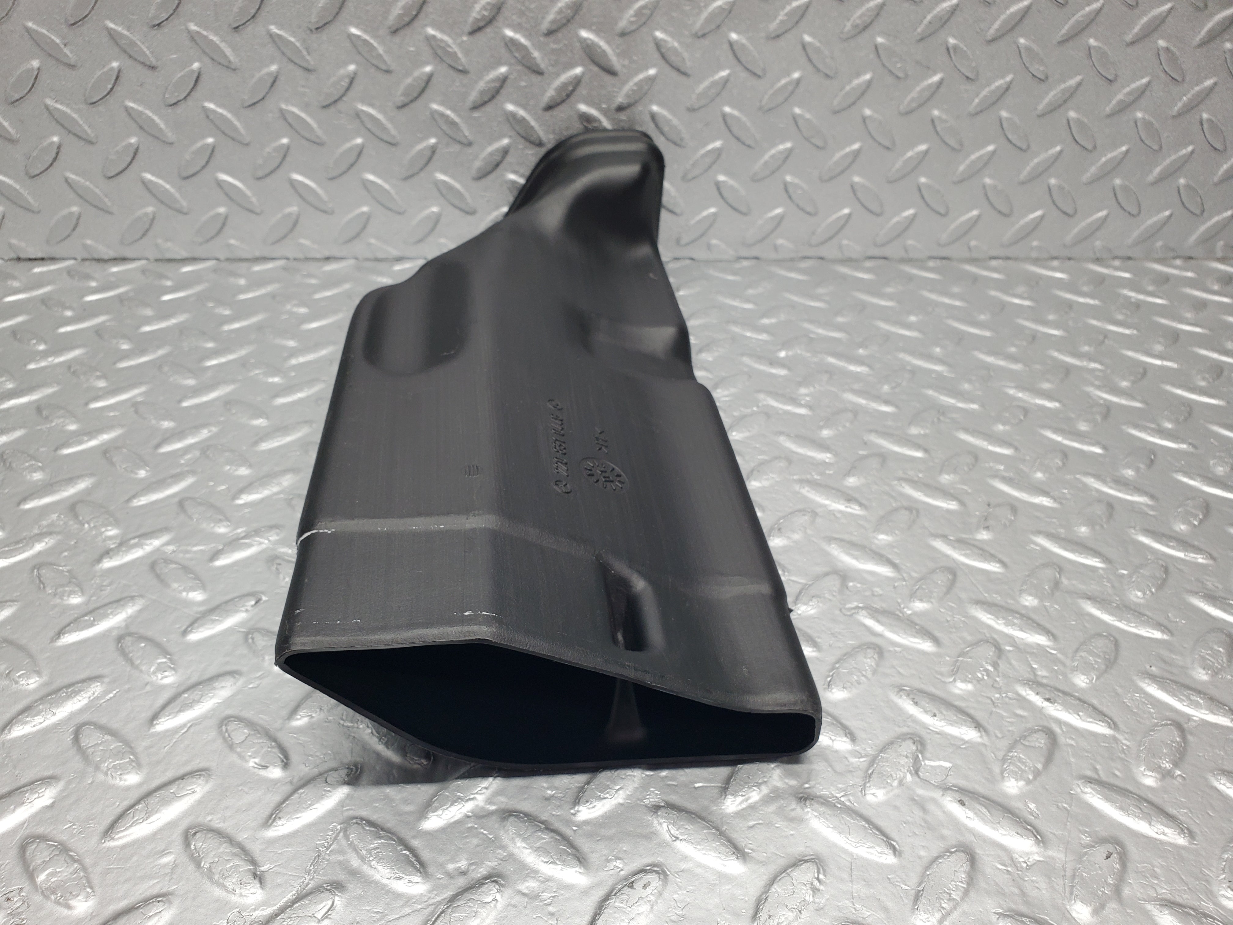 1487 Mercedes-Benz W220 S430 Air Duct Pipe 2208310446