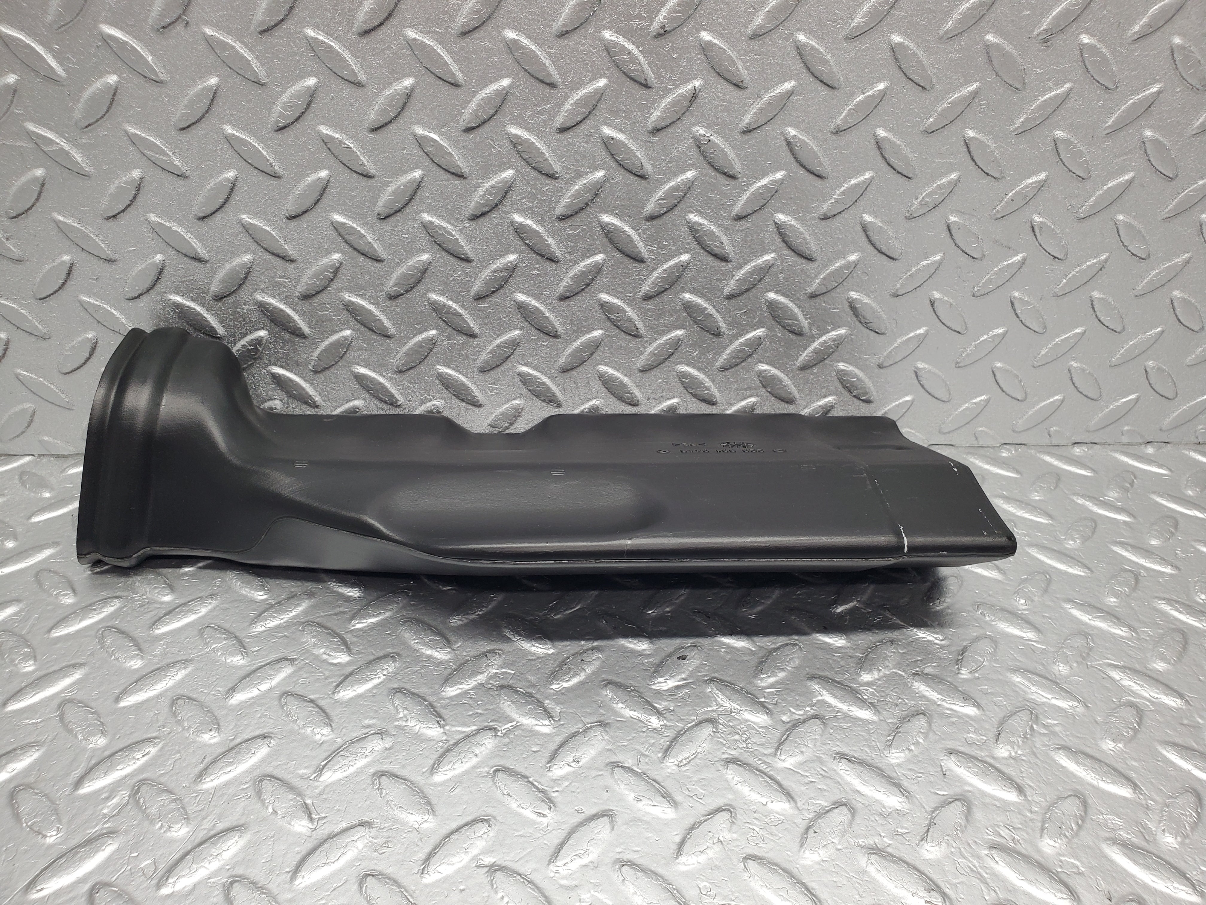 1487 Mercedes-Benz W220 S430 Air Duct Pipe 2208310446