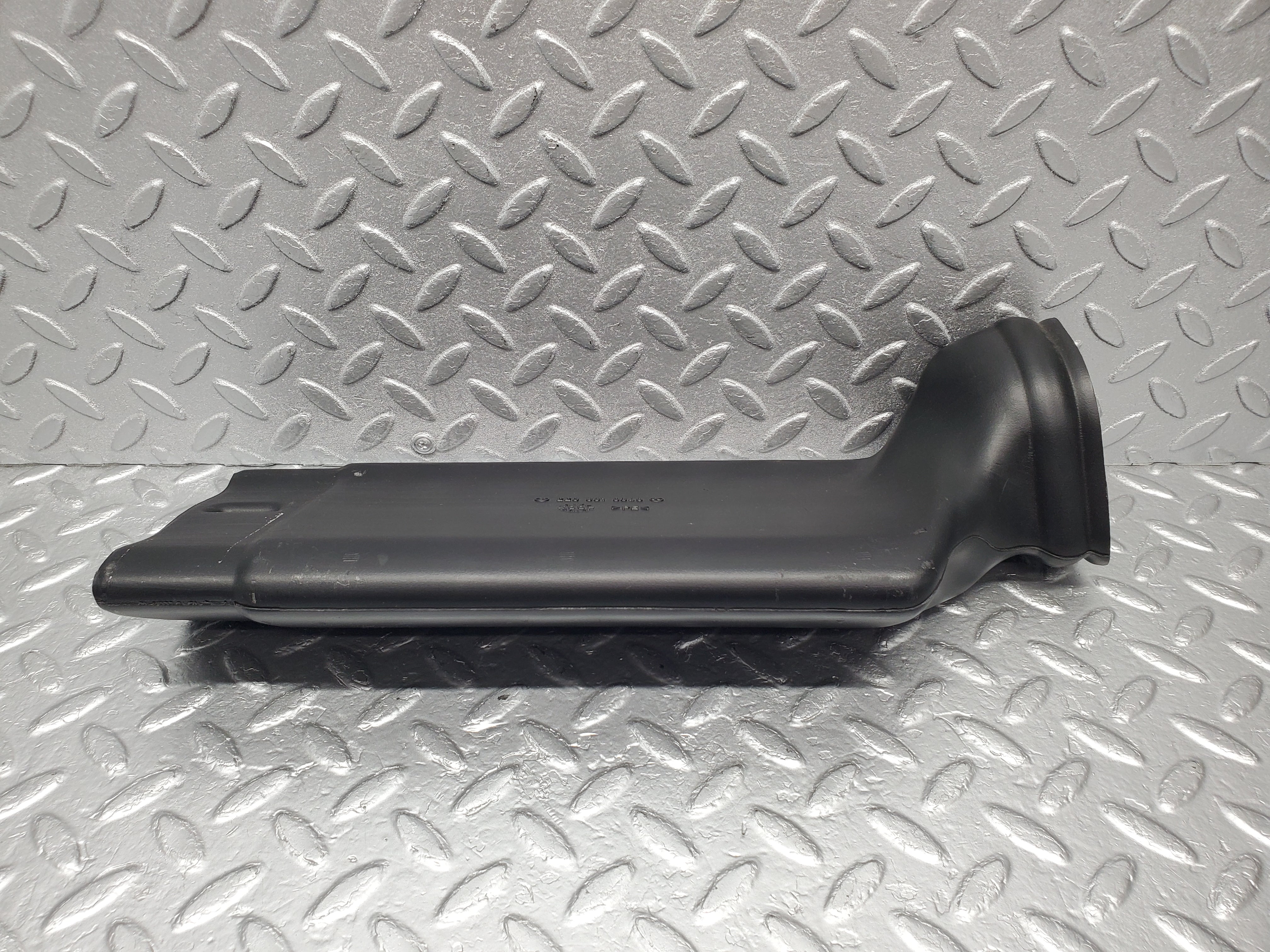 1486 Mercedes-Benz W220 S430 Air Duct Pipe 2208310346