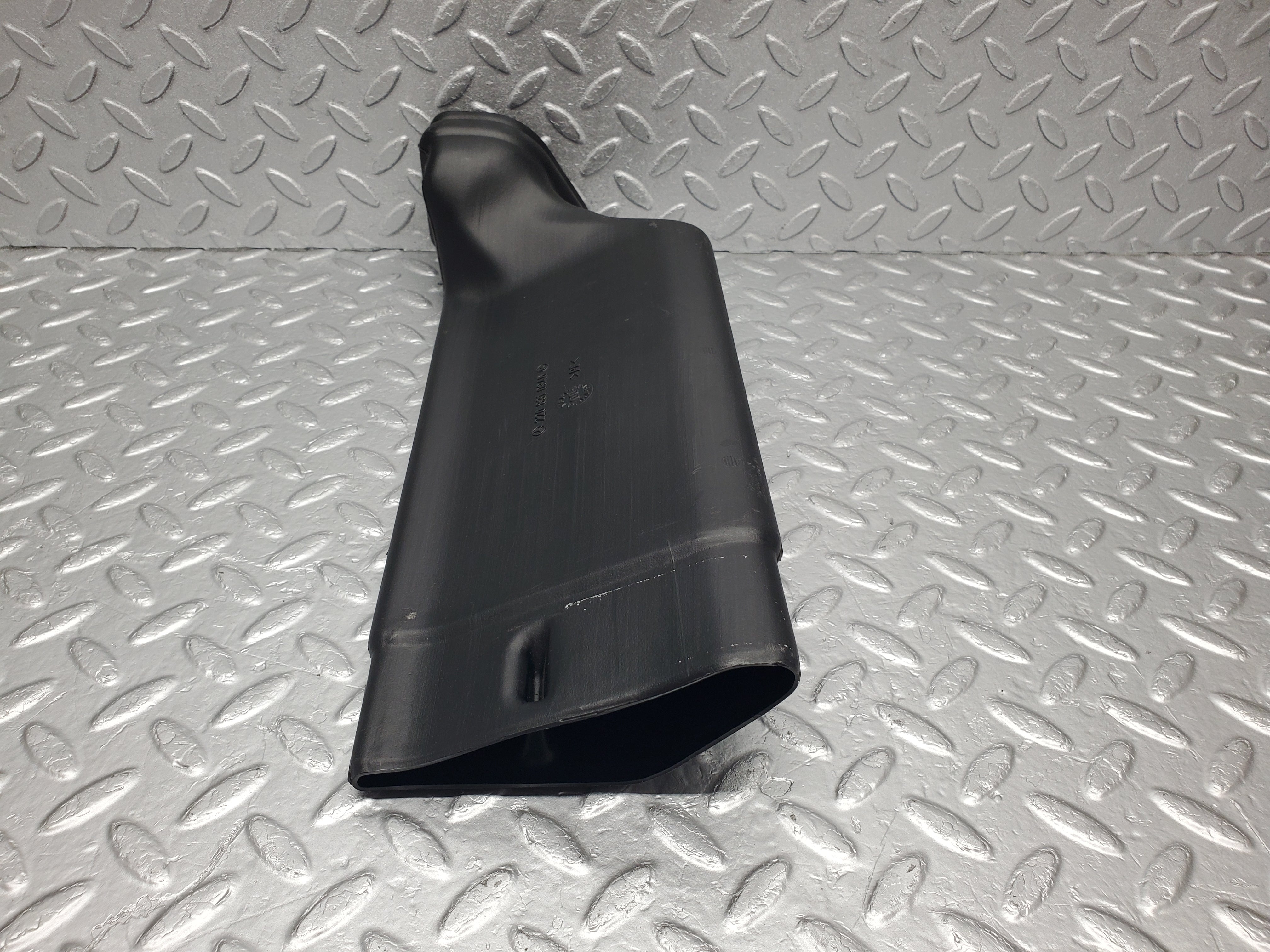 1486 Mercedes-Benz W220 S430 Air Duct Pipe 2208310346